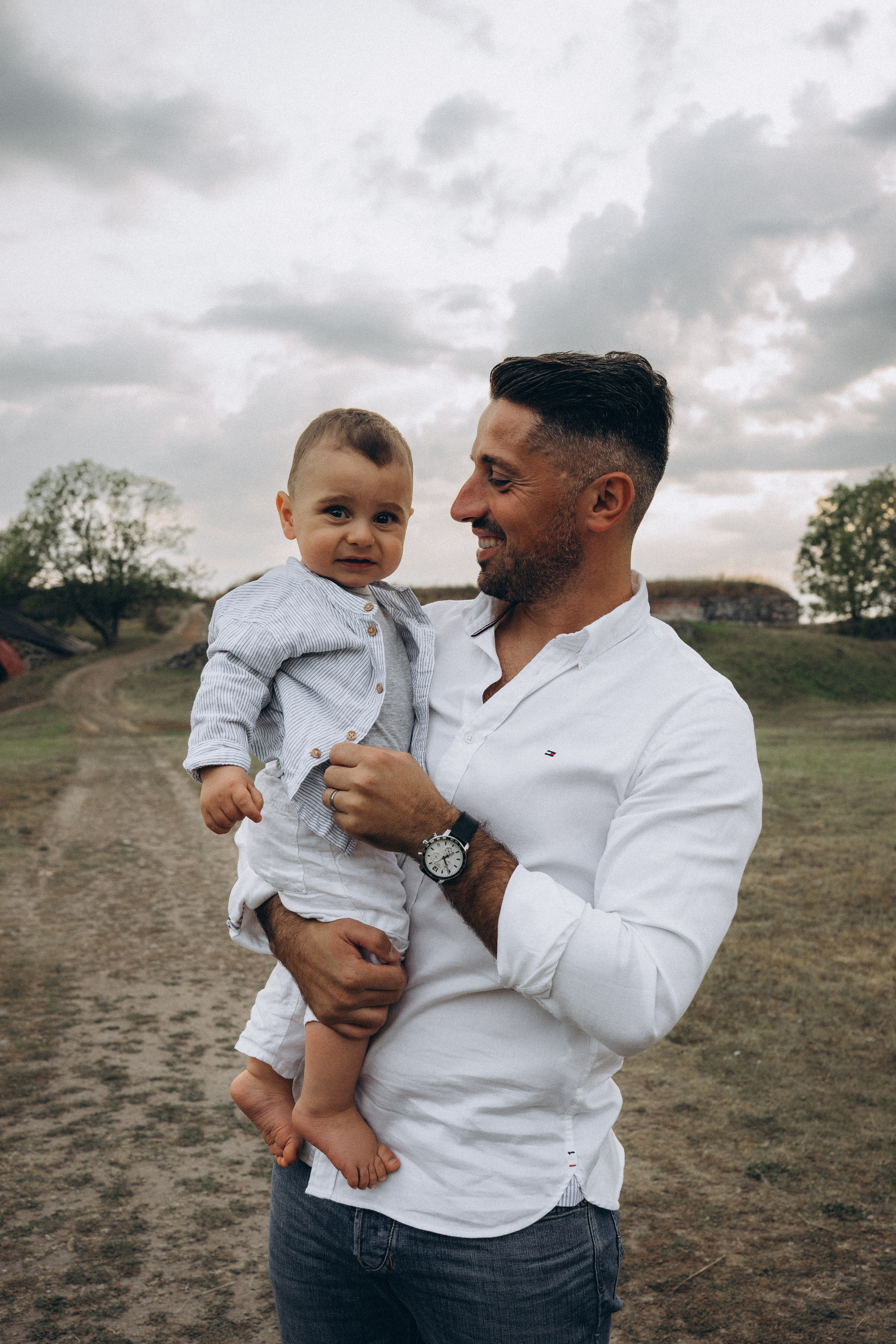 Summer. Wedding and potrait photographer in Helsinki Vickan O