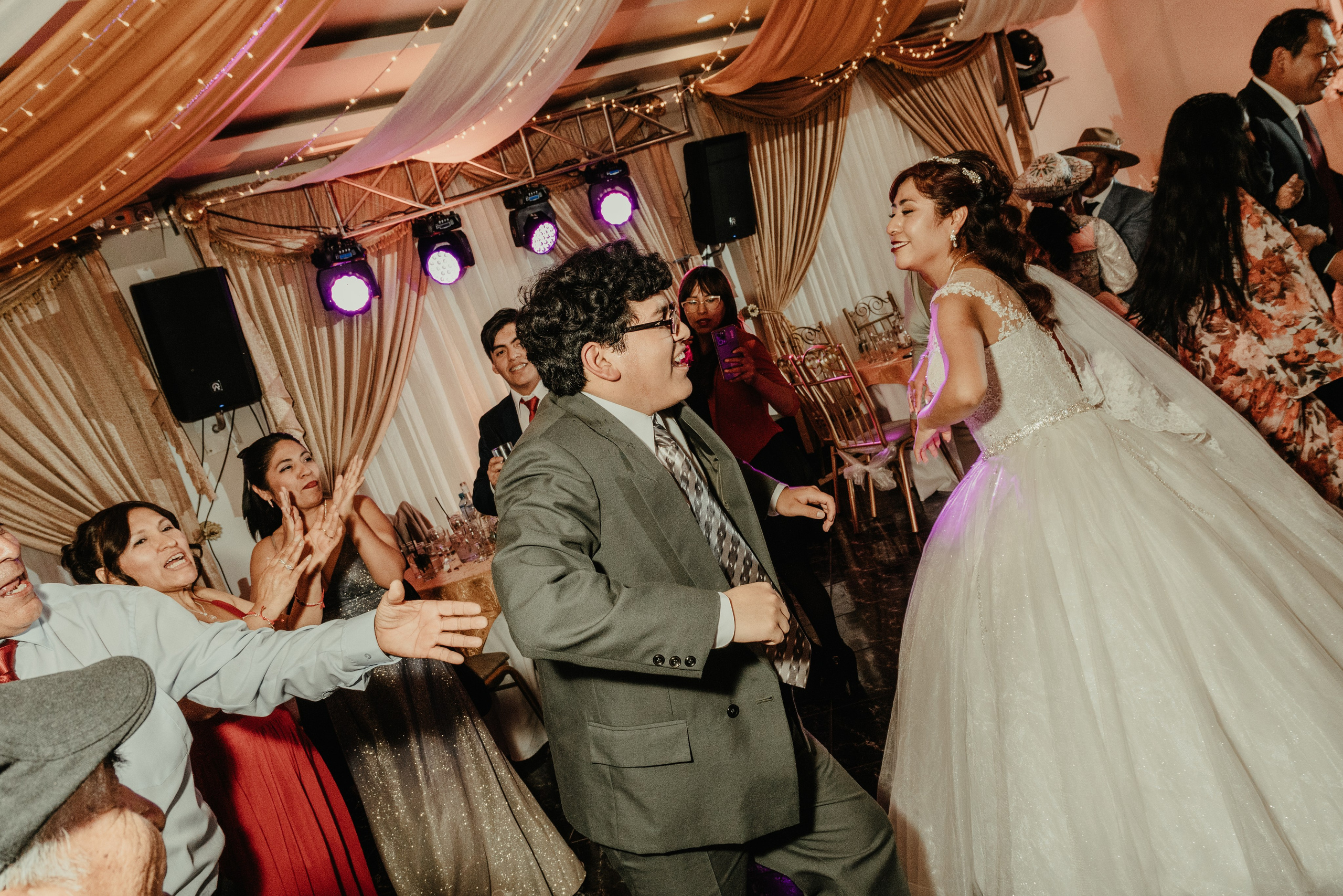 VANESSA + FRANKLIN BODA RELIGIOSA. Studio KVTA | Fotografía y Video de Bodas en Arequipa