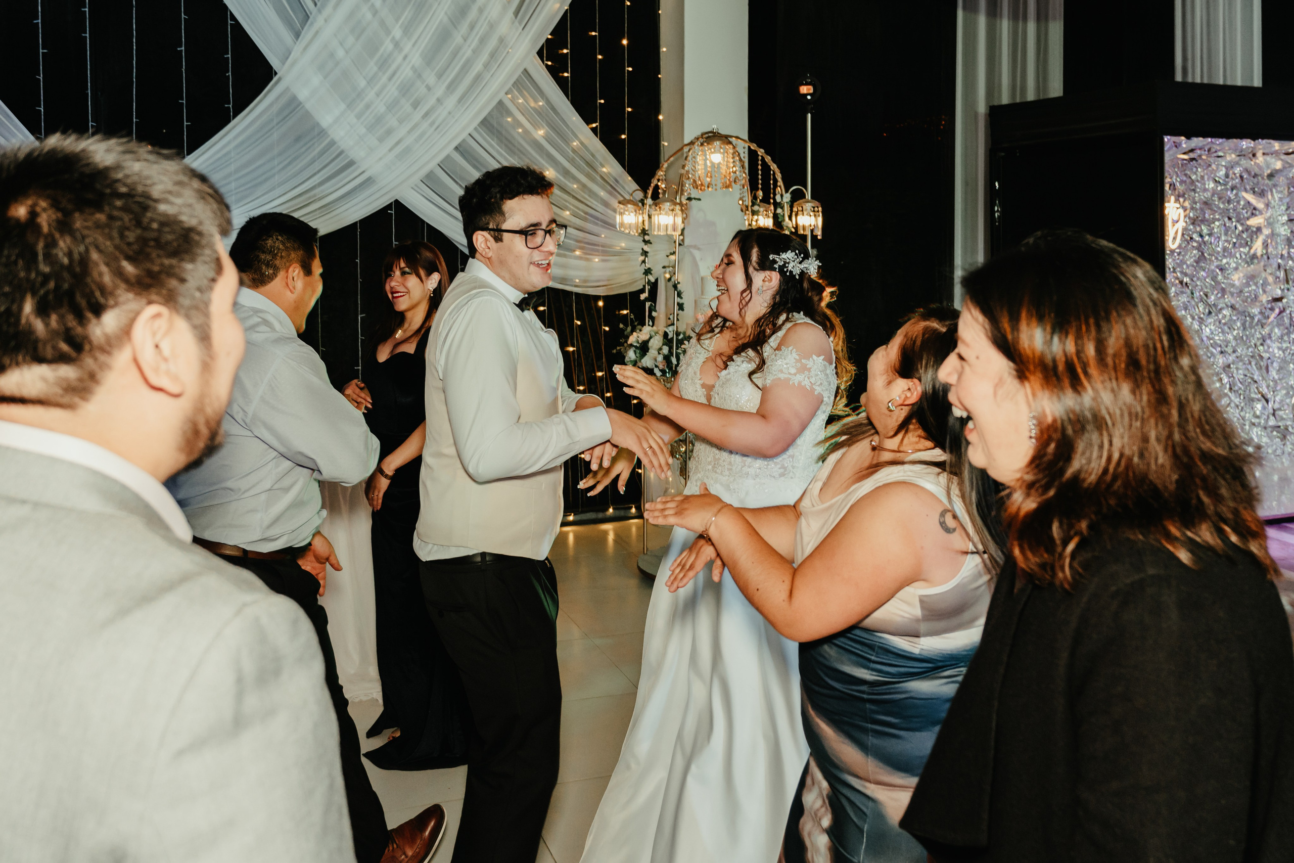 VANIA + LUIS BODA CIVIL. Studio KVTA | Fotografía y Video de Bodas en Arequipa