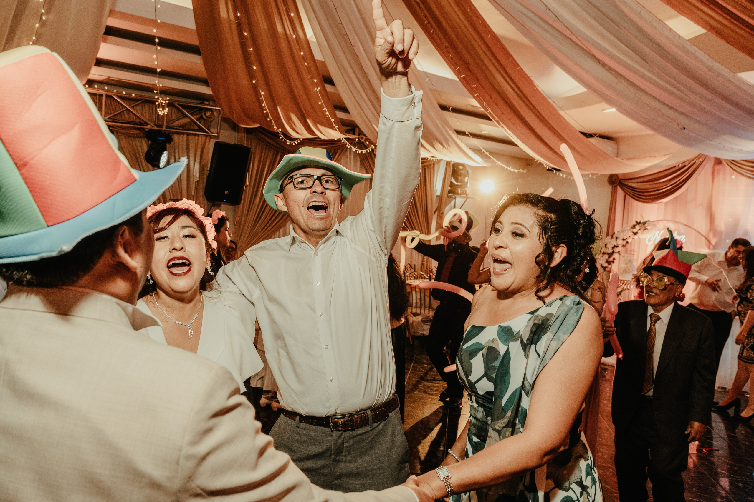 VANESSA + FRANKLIN BODA RELIGIOSA. Studio KVTA | Fotografía y Video de Bodas en Arequipa