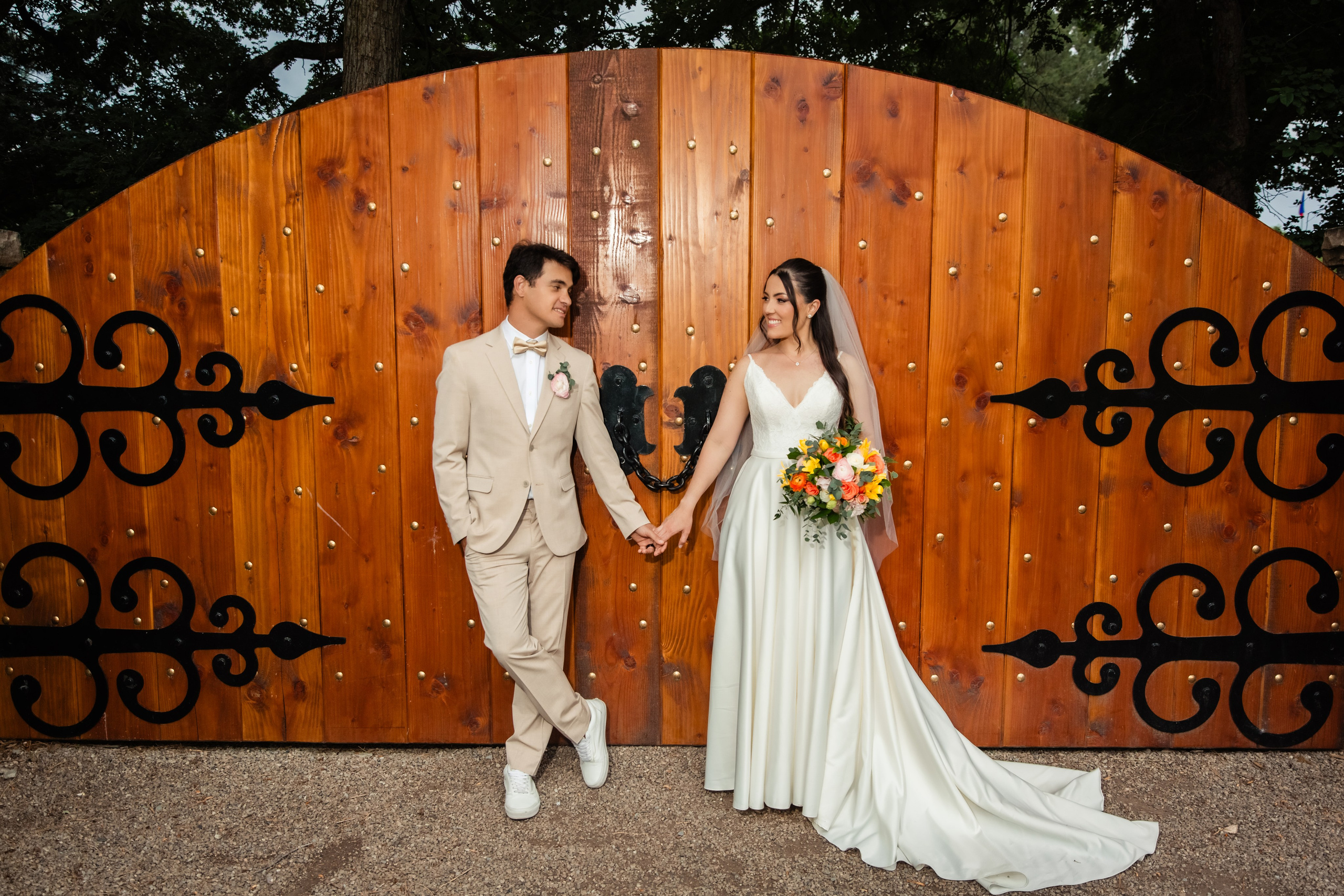 Wedding photographer Utah. Weddings, Families, Portraits