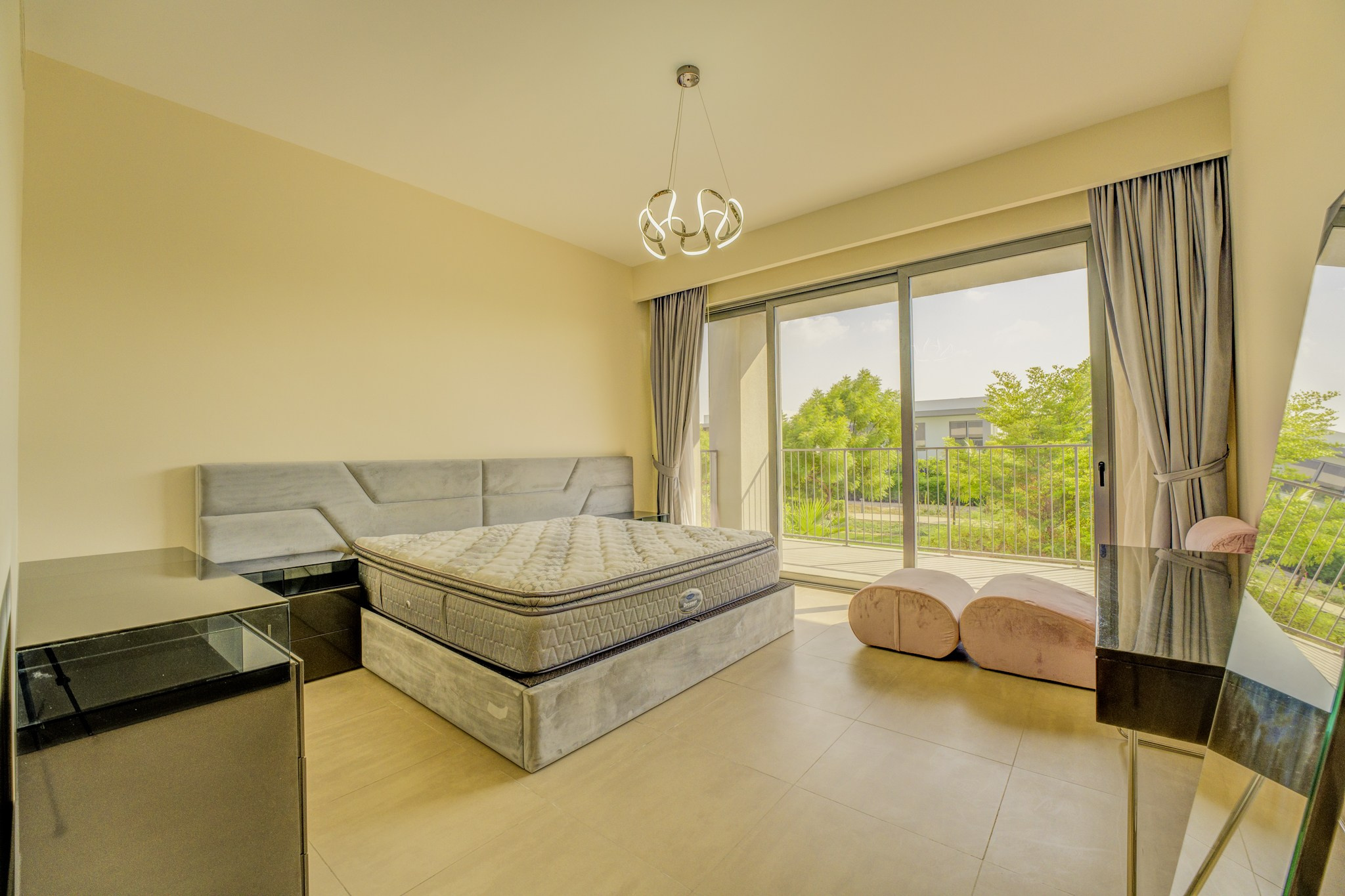 Dubai Hills. Zakhar Leshkov Photo