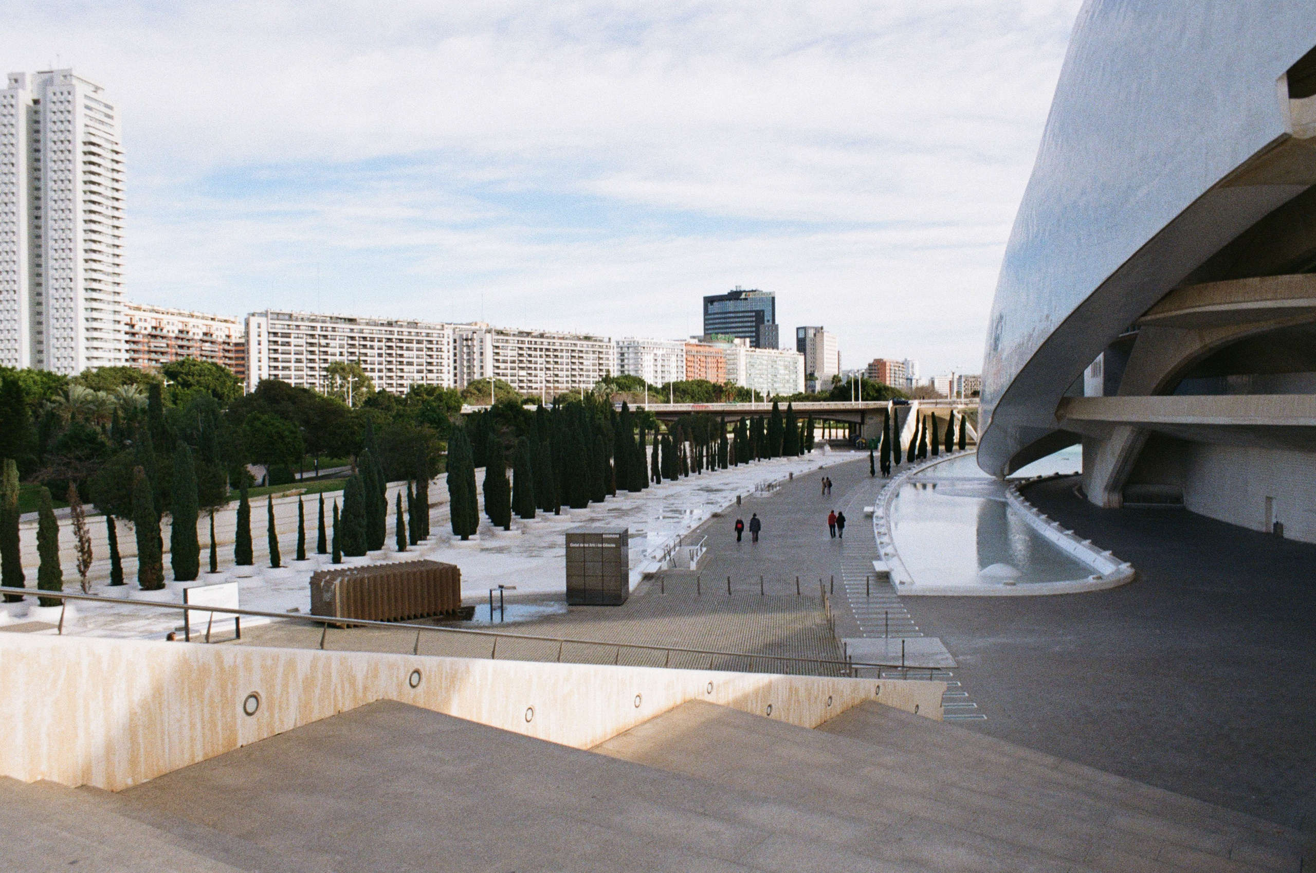 Valencia — Ein fotografischer Spaziergang durch Licht und Weite. Hochzeitsgeschichten – Professionelle Hochzeitsfotografie & Videografie in Deutschland, Italien, Spanien und ganz Europa