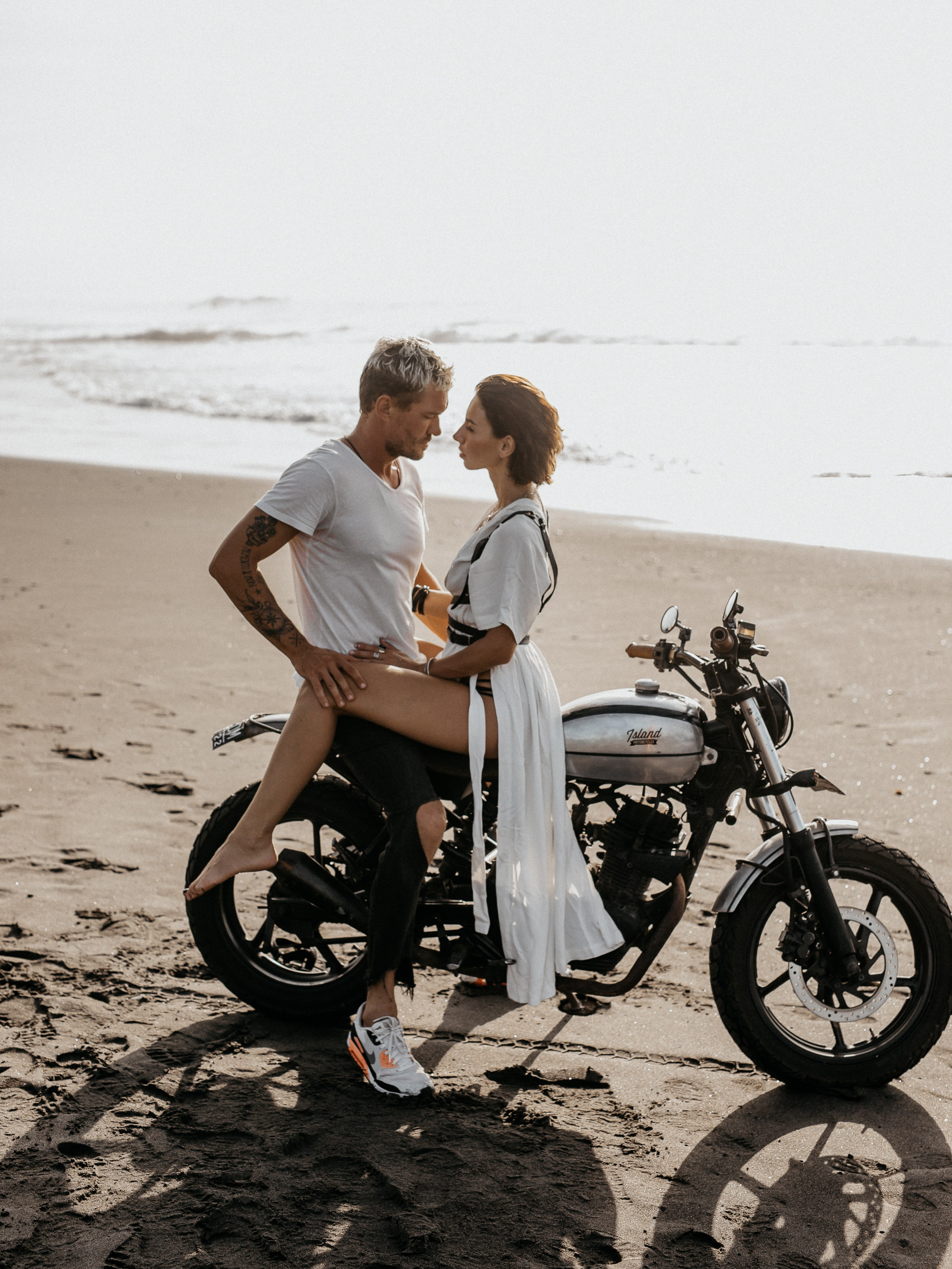 Kirill & Elena. Свадебный фотограф Аскар Бумага