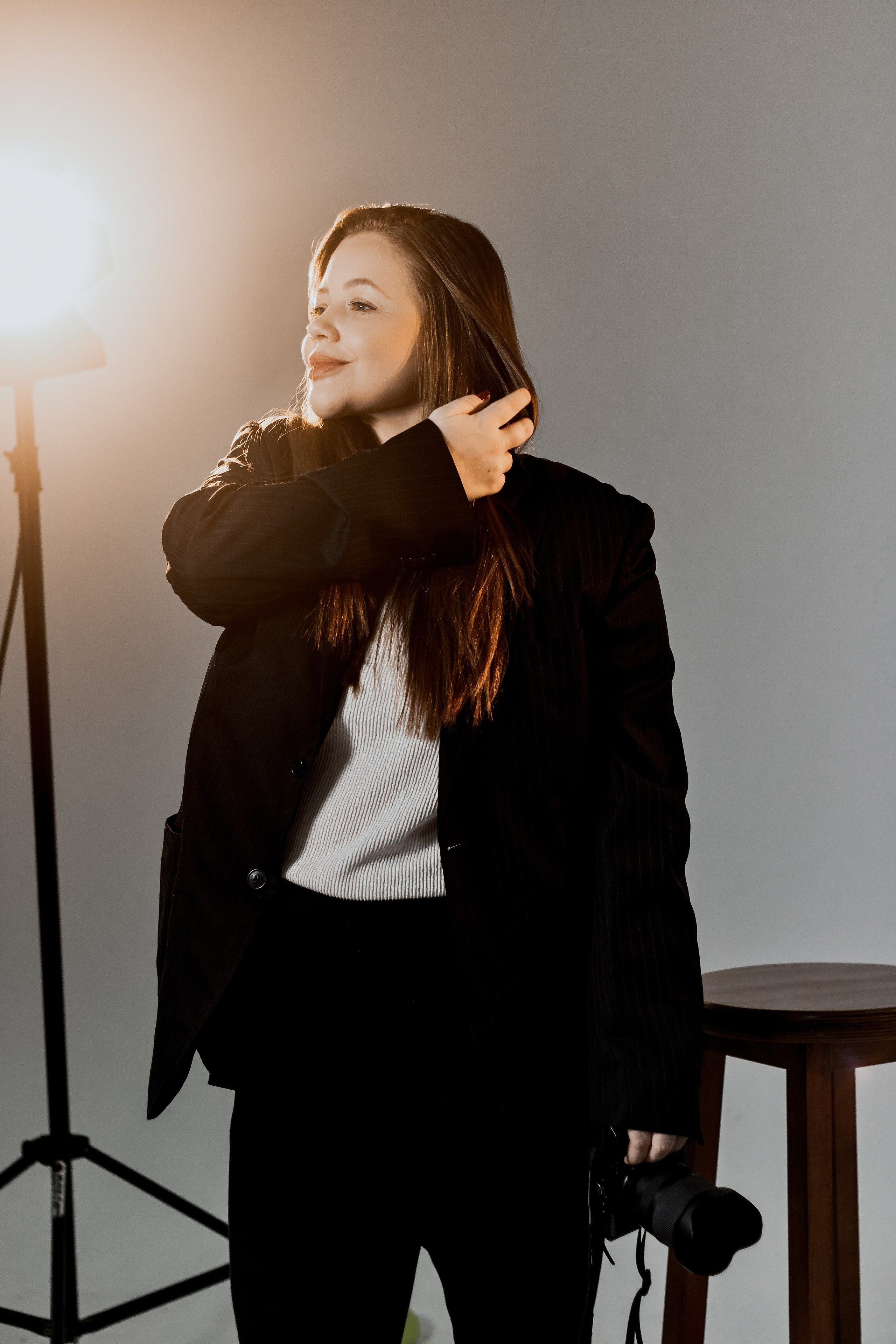 fotógrafa marca pessoal São Paulo, ensaio marca pessoal São Paulo, fotografia para empreendedoras São Paulo, fotógrafa branding São Paulo, retrato corporativo São Paulo, ensaio para LinkedIn São Paulo, fotos profissionais São Paulo, fotógrafa marca pessoal Santos, ensaio marca pessoal Santos, fotografia para empresárias Santos, retrato corporativo Santos, ensaio corporativo Santos, fotografia branding Santos, fotógrafa marca pessoal Praia Grande, ensaio marca pessoal Praia Grande, ensaio branding Praia Grande, fotografia para empreendedoras Praia Grande, fotógrafa para empresárias Praia Grande, retrato corporativo Praia Grande, fotografia corporativa Praia Grande, fotos profissionais Praia Grande, ensaio profissional Praia Grande, ensaio para psicóloga São Paulo, ensaio para médica São Paulo, ensaio para dentista São Paulo, ensaio para advogada São Paulo, ensaio para arquiteta São Paulo, ensaio para mentora São Paulo, ensaio para consultora São Paulo, ensaio para coach São Paulo, ensaio para nutricionista São Paulo, ensaio para influenciadora São Paulo, ensaio para empresária São Paulo, ensaio para psicóloga Praia Grande, ensaio para médica Praia Grande, ensaio para dentista Praia Grande, ensaio para advogada Praia Grande, ensaio para arquiteta Praia Grande, ensaio para mentora Praia Grande, ensaio para consultora Praia Grande, ensaio para coach Praia Grande, ensaio para nutricionista Praia Grande, ensaio para influenciadora Praia Grande, ensaio para empresária Praia Grande, ensaio para psicóloga Santos, ensaio para médica Santos, ensaio para dentista Santos, ensaio para advogada Santos, ensaio para arquiteta Santos, ensaio para mentora Santos, ensaio para consultora Santos, ensaio para coach Santos, ensaio para nutricionista Santos, ensaio para influenciadora Santos, ensaio para empresária Santos, marca pessoal, branding pessoal, posicionamento profissional, imagem profissional, imagem estratégica, posicionamento digital, branding feminino, branding para empreendedoras, fotógrafa marca pessoal Praia Grande, ensaio marca pessoal Praia Grande, fotógrafa marca pessoal Santos, ensaio marca pessoal Santos, fotógrafa marca pessoal São Paulo, ensaio marca pessoal São Paulo, fotografia para empresárias, fotografia para empreendedoras, retrato corporativo, fotografia corporativa, fotos profissionais, ensaio profissional feminino, branding pessoal, imagem profissional, ensaio para LinkedIn, ensaio para psicóloga, ensaio para médica, ensaio para advogada, ensaio para mentora, ensaio para empresária, Atualização de Imagem Profissional, Fotógrafa, backstage