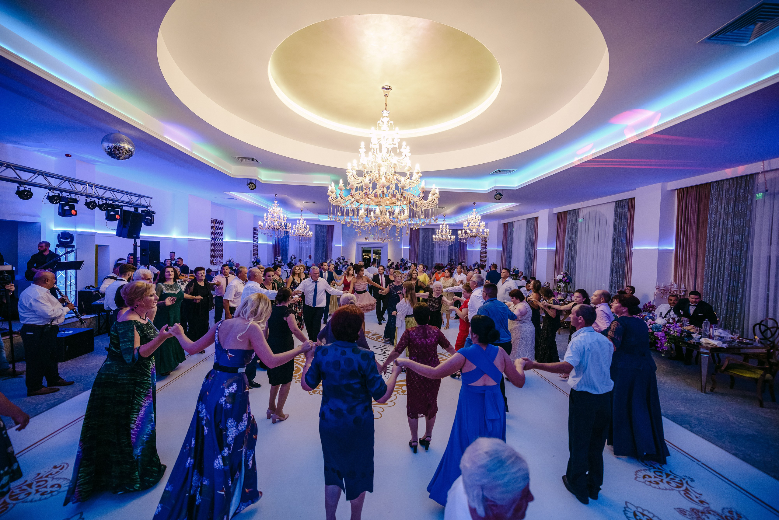 Nuntă Cristina & Petrino | Fotograf nuntă elegant