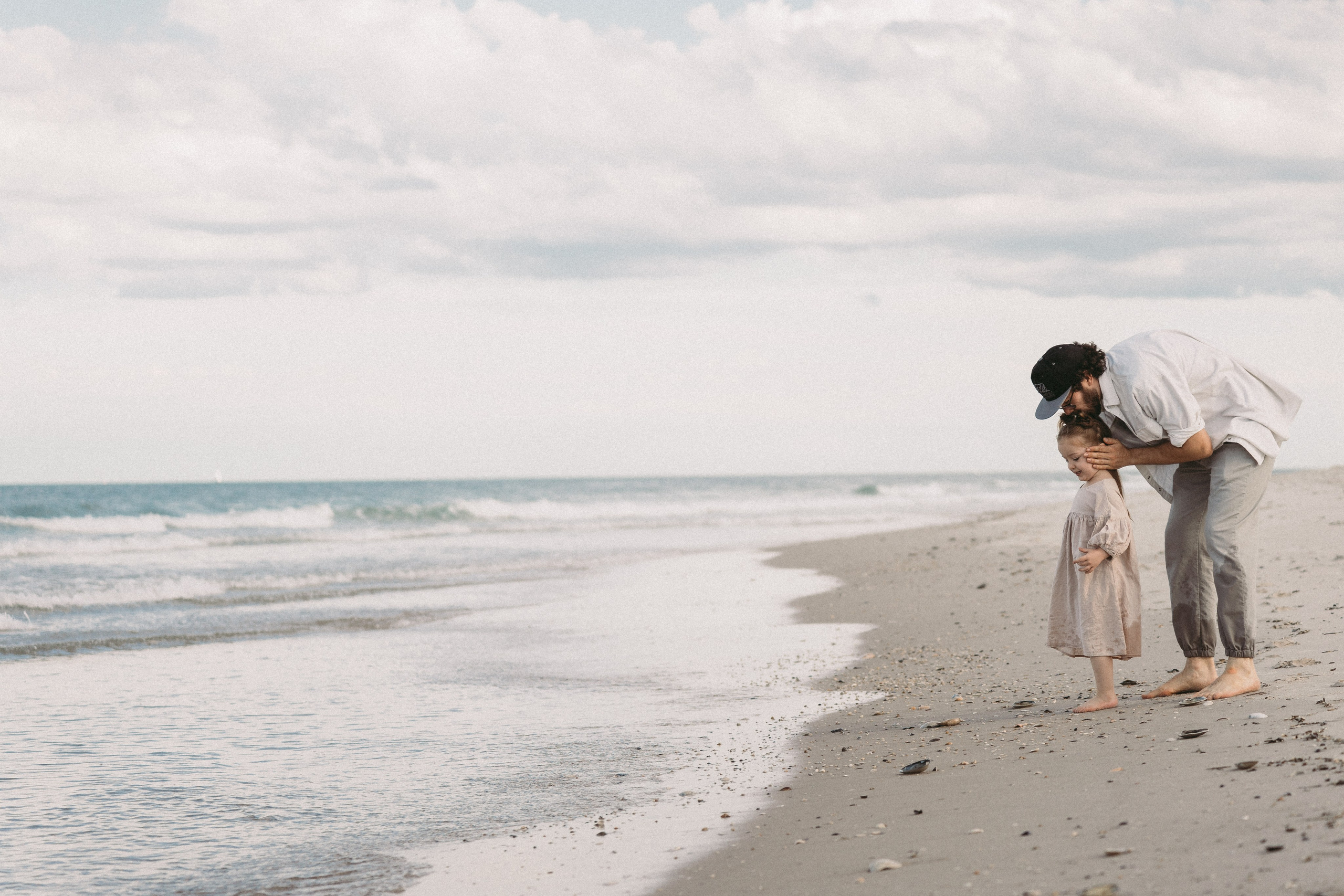 Beach Toddler Photography – Playful & Candid Memories. Alisa Tant — Family and newborn photographer Bucks County, Montgomery county, Philadelphia, NJ