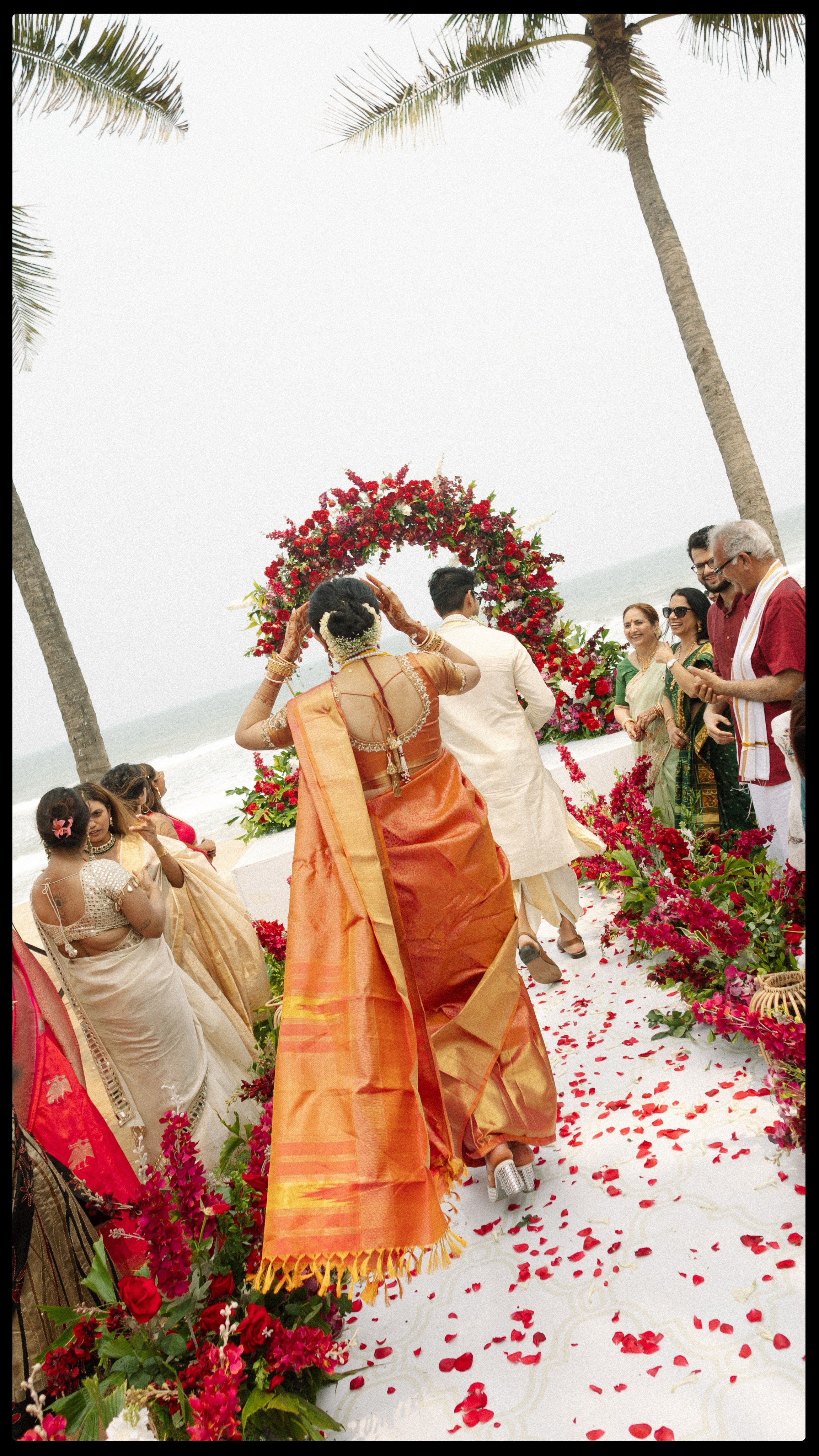 Wedding & Editorial Photographer | Anandshivadas