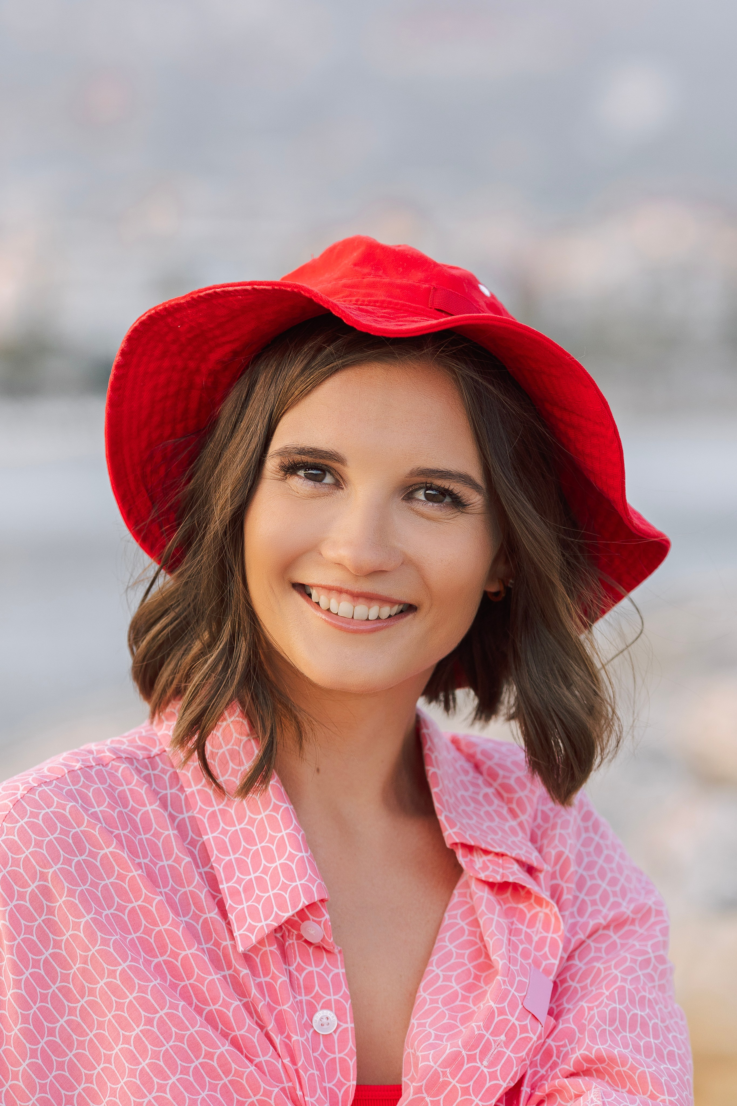 Individual photo session in the streets and port of Alanya. Professional Photographer in Alanya, Side, Belek, Antalya. Turkiye