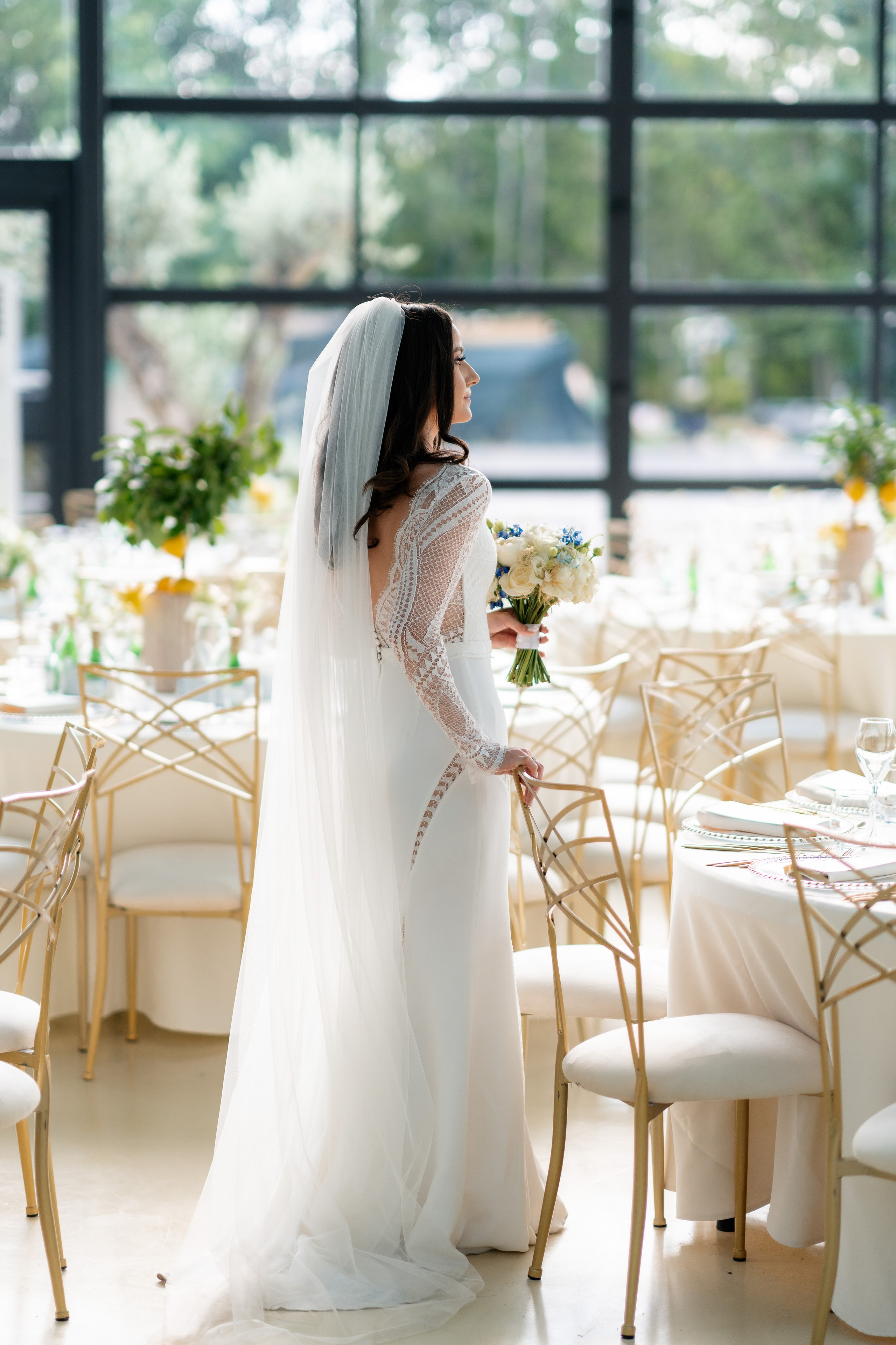 Elly & Andrew. Destination Wedding Photographer Alex Pasarelu