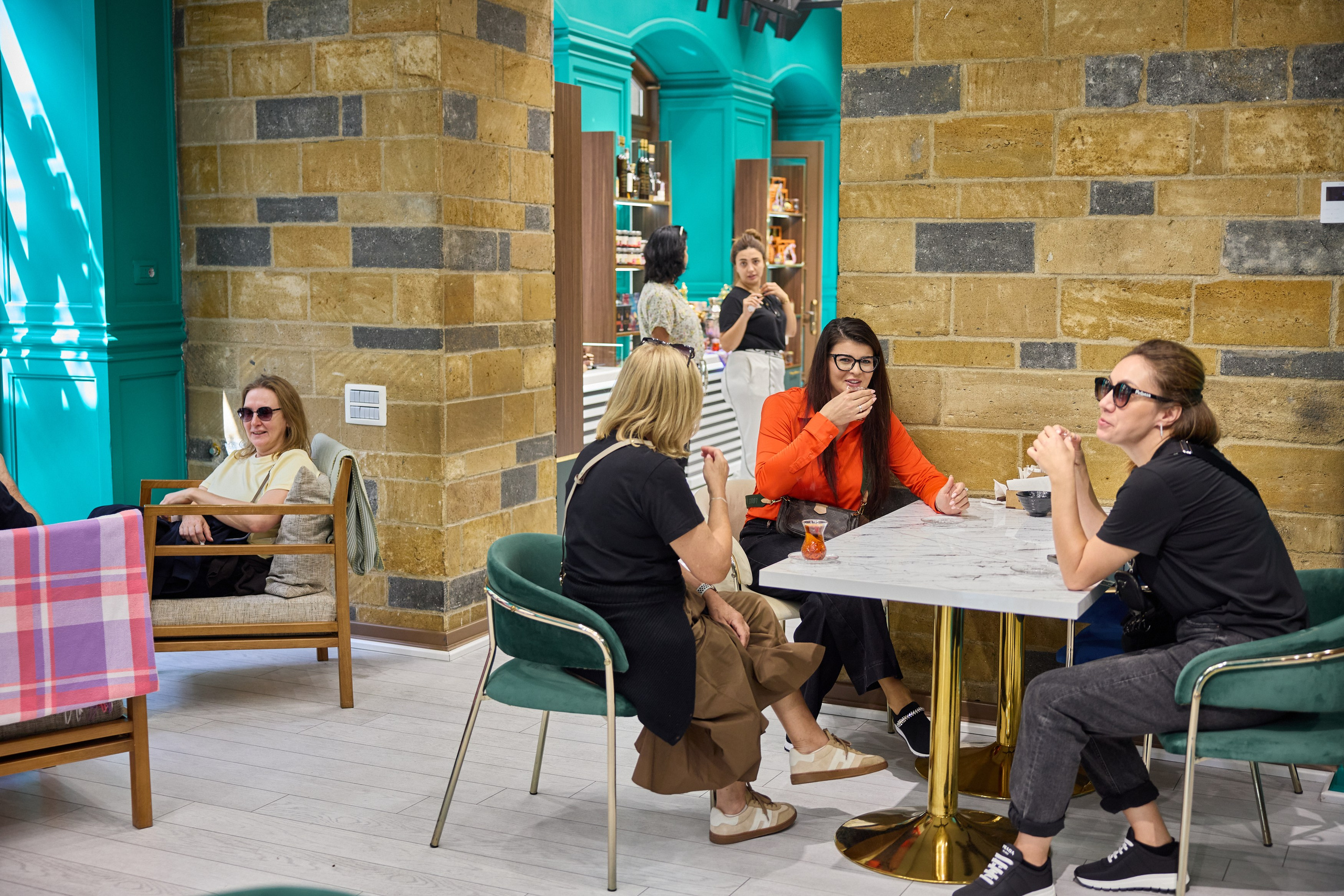 Экскурсия по Баку. День 2. Photographer in Baku Kamran Enceladus