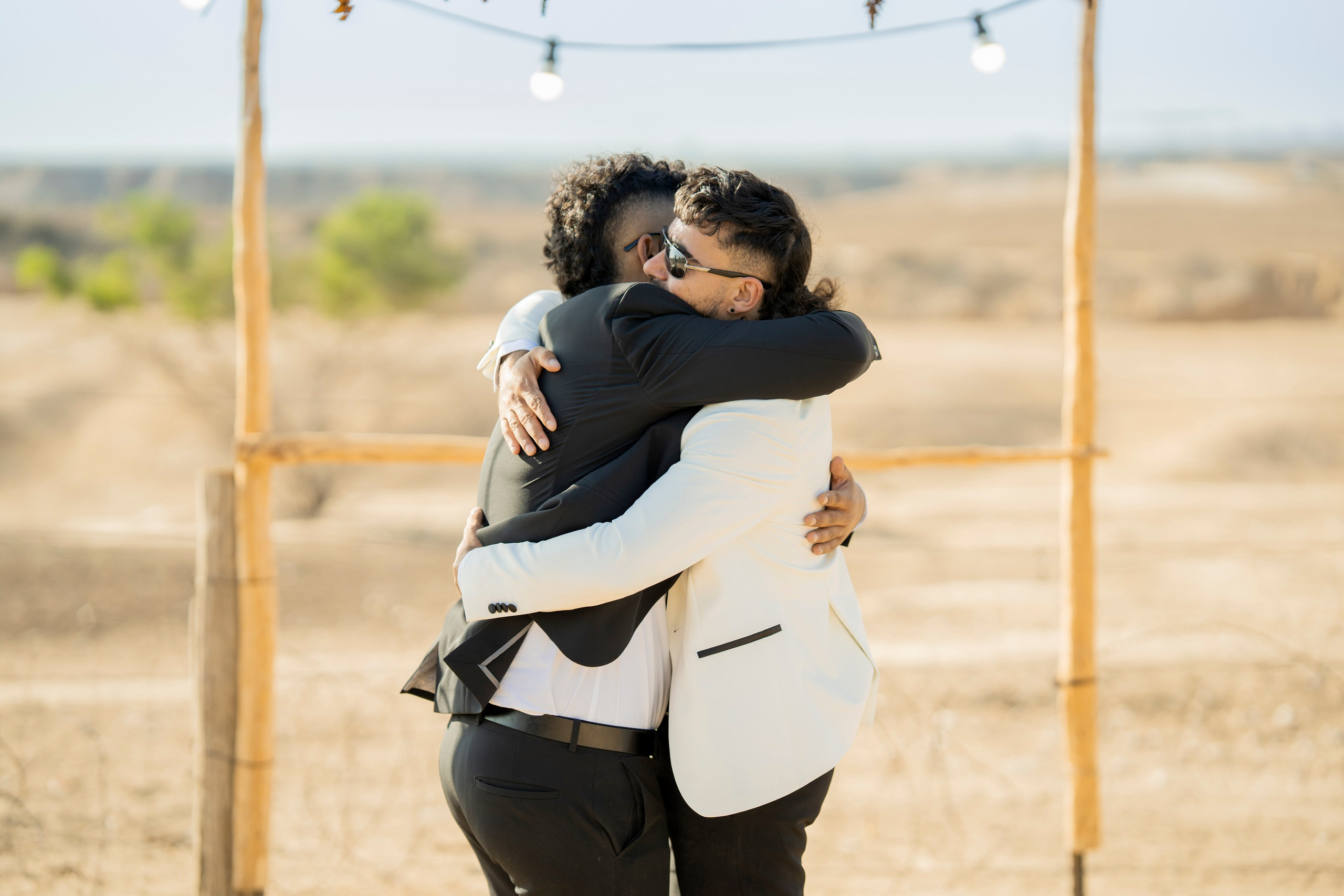 אביה ואחיה. יוסף מזרחי צילום חתונה, ברית וזוגיות. צלם מקצועי שאוהב להוציא אתכם הכי יפים ברגעים הכי מרגשים