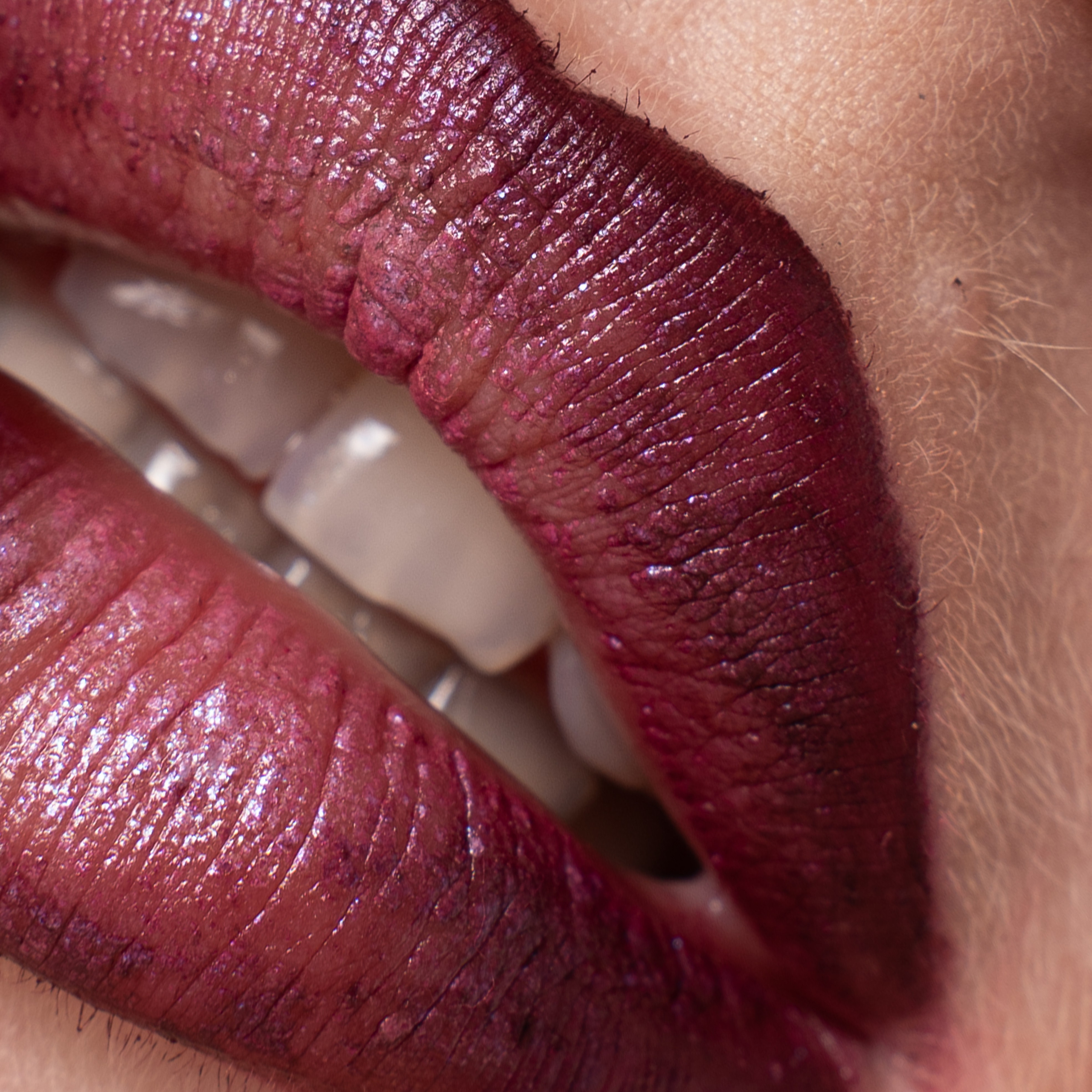 Before|After. Hi-end retoucher Valerie Mo
