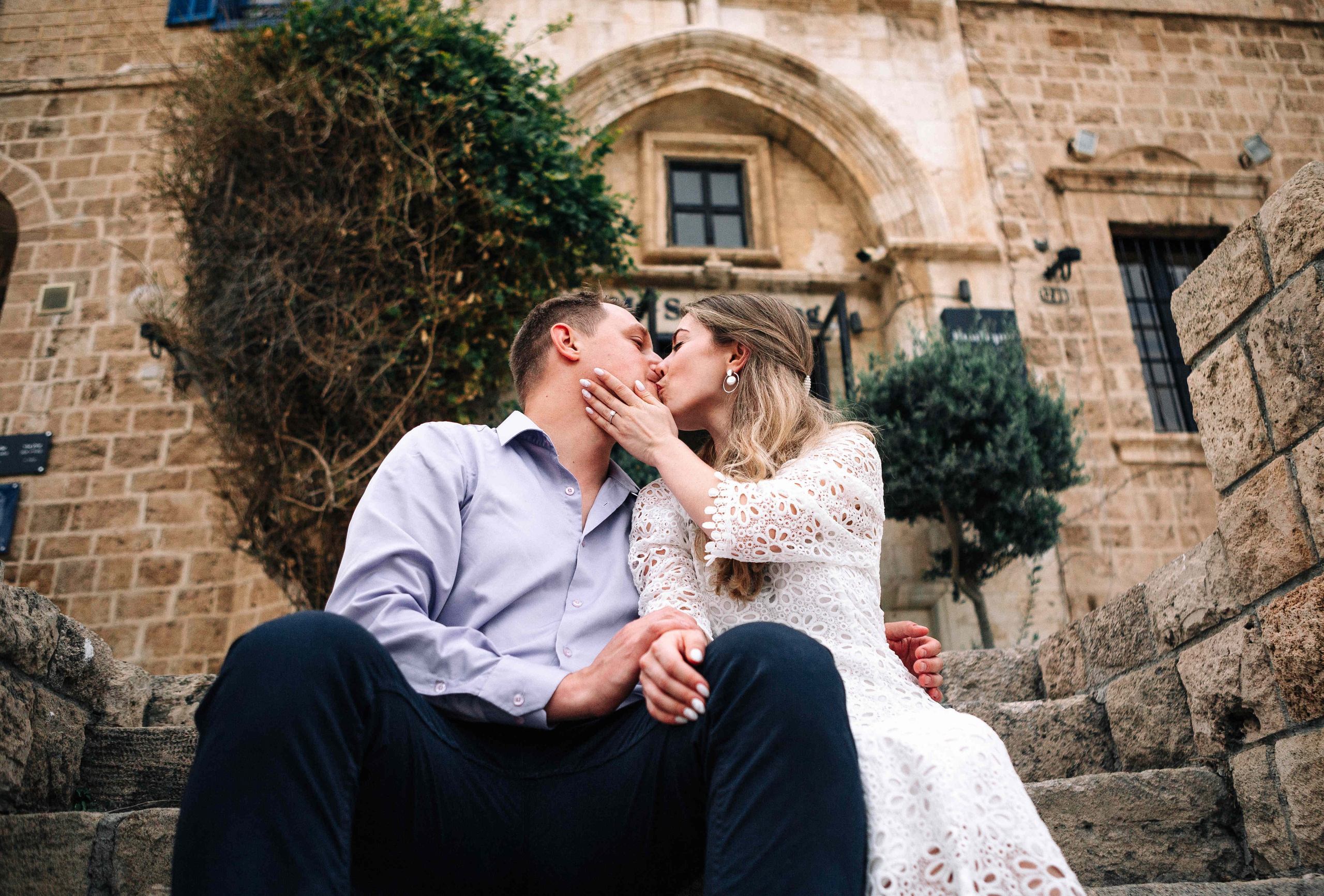 LOVERS IN JAFFO. PHOTOGRAPHER IN ISRAEL