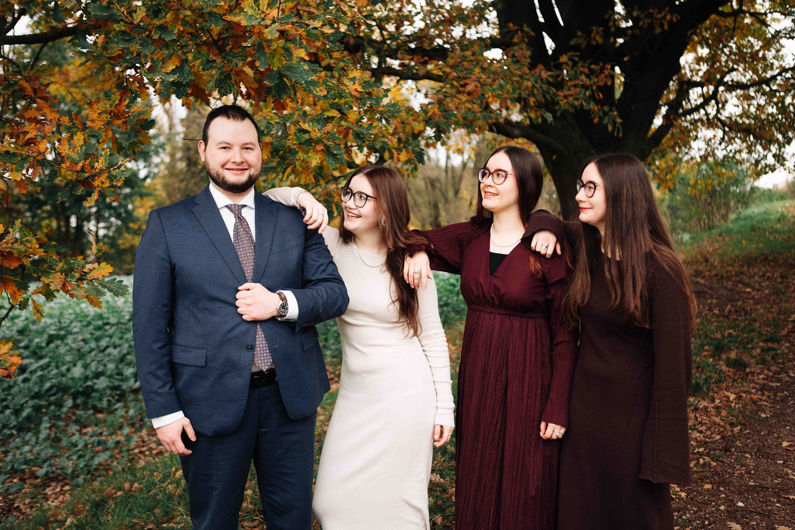 BIG OAK, BIG FAMILY. Https://shi-photo.com/