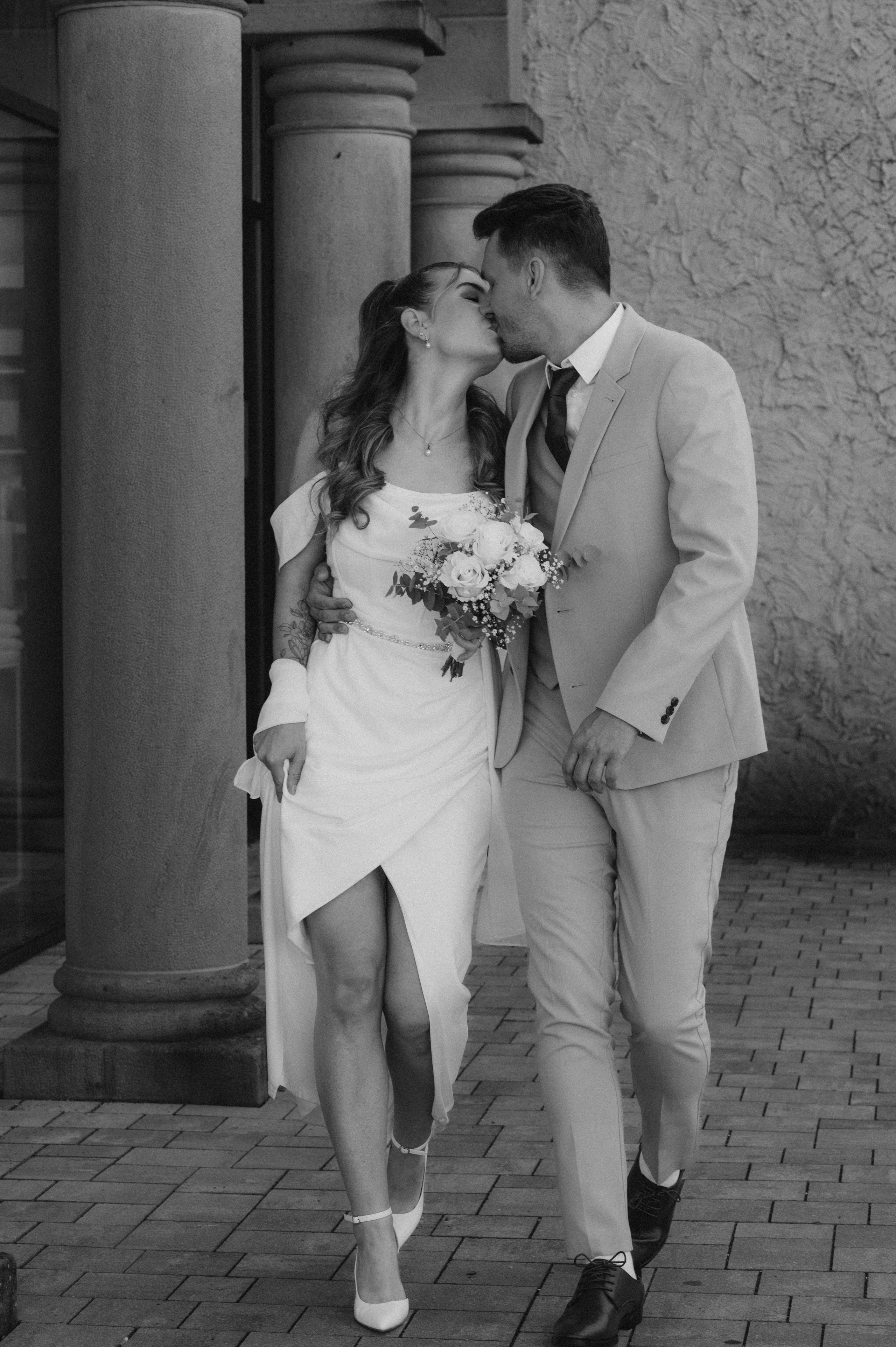 CIVIL WEDDING IN STADTSCHLOSS IN HERRIEDEN. Фотограф в Нюрнберге Ирина Менерт из Ансбаха