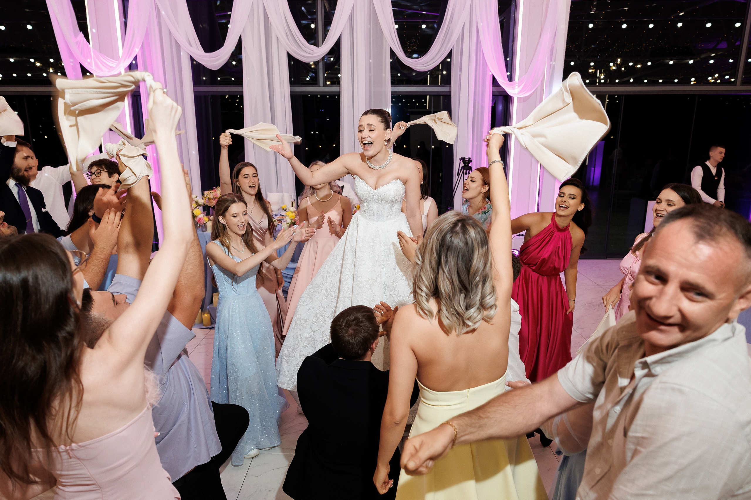 Florin & Corina — Complexul Turistic Costesti — Wedding Day. Servicii Foto și Video 067188353