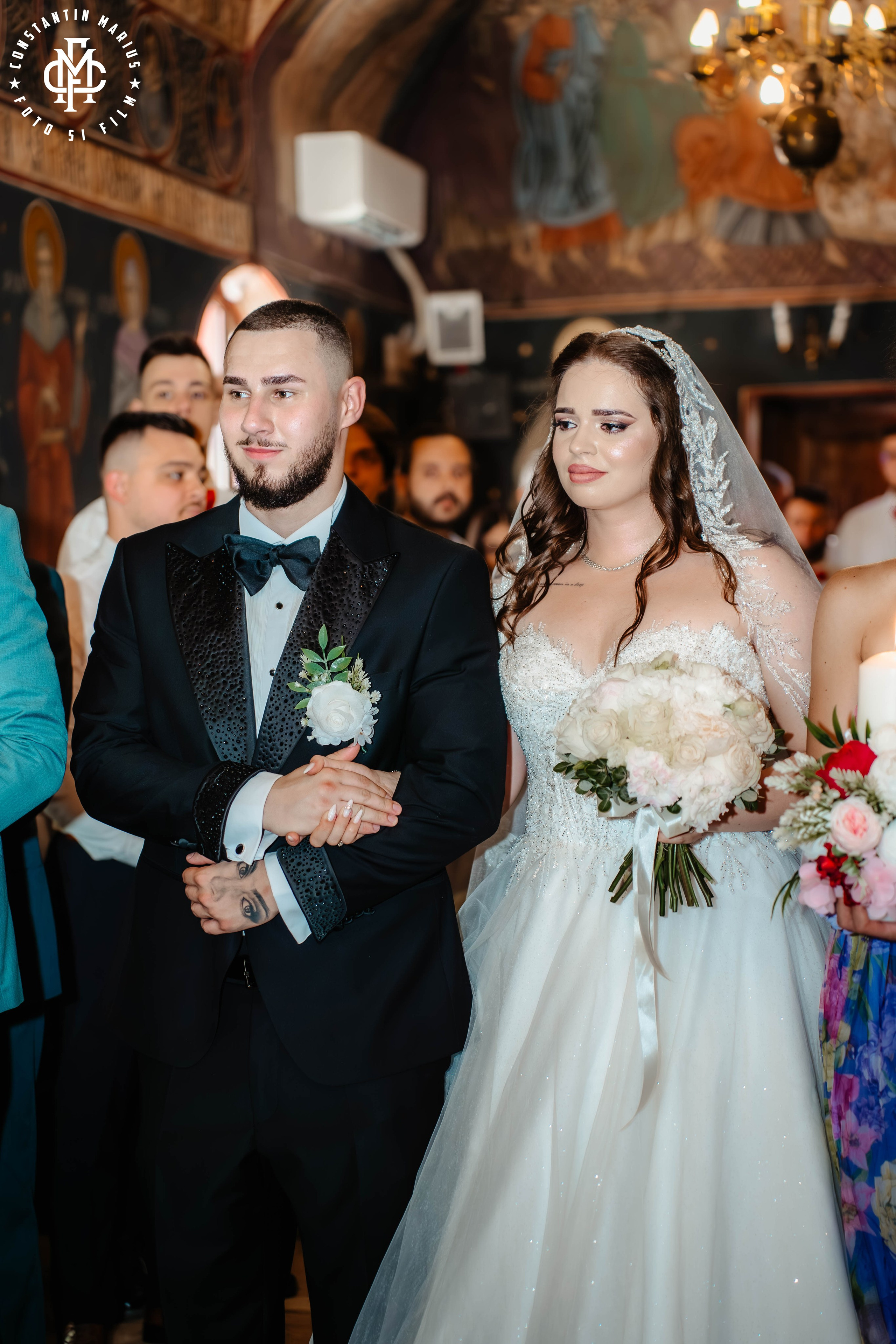 WEDDING PHOTOGRAPHY. DESPRE NOI