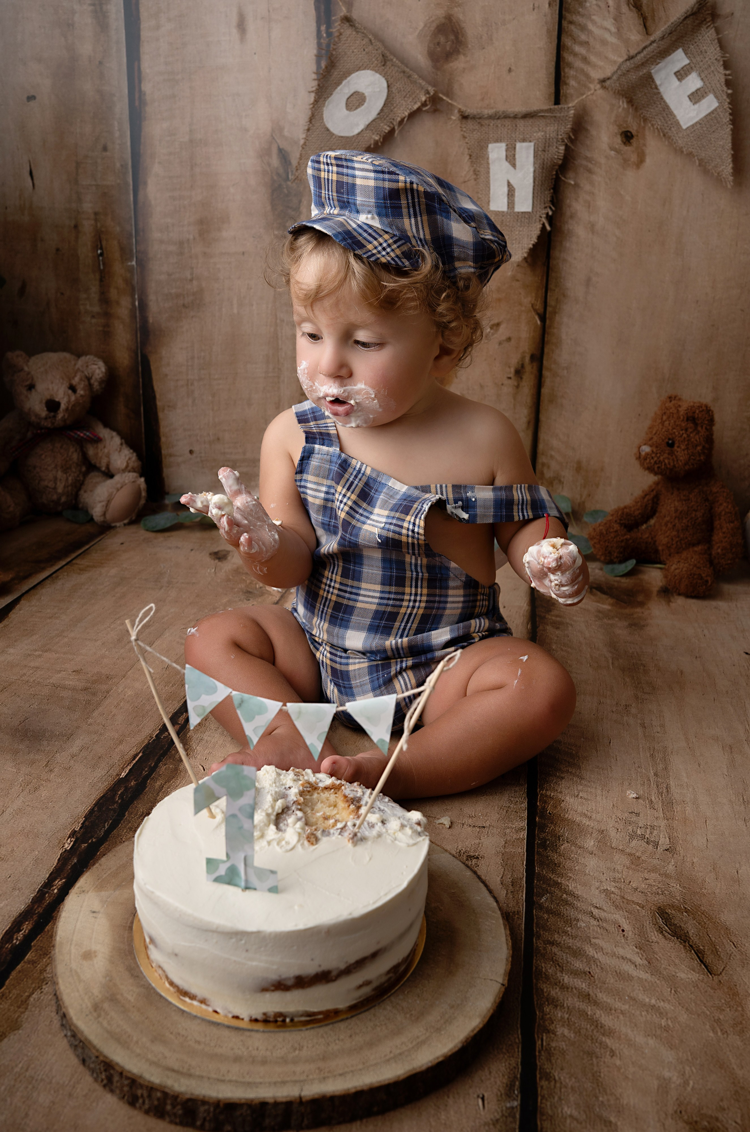 Smash the cake. Fotograf maternitate, nou-născuți și familie în Cluj-Napoca | Roxana Rusu