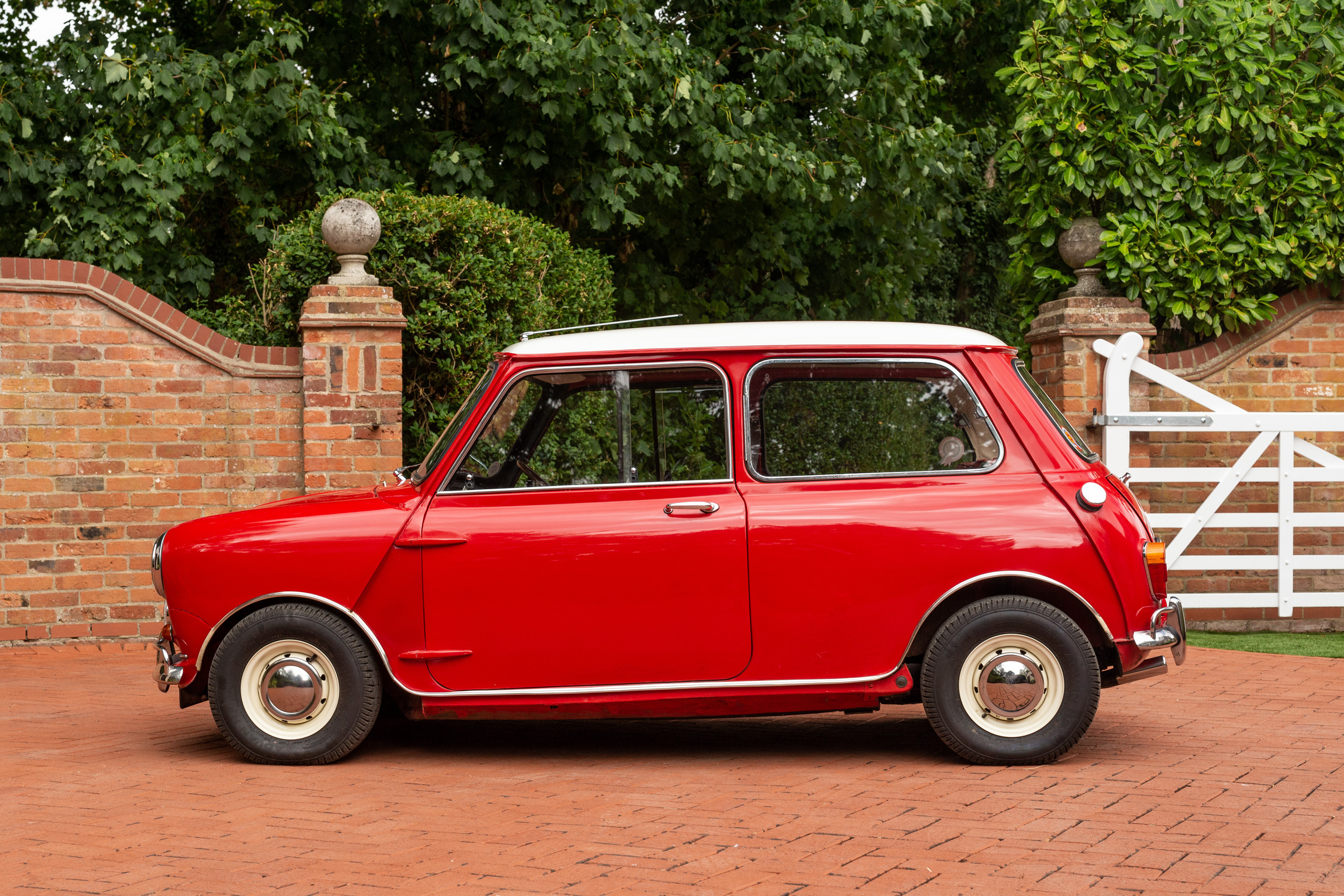 Auctions. Automotive photographer based in London