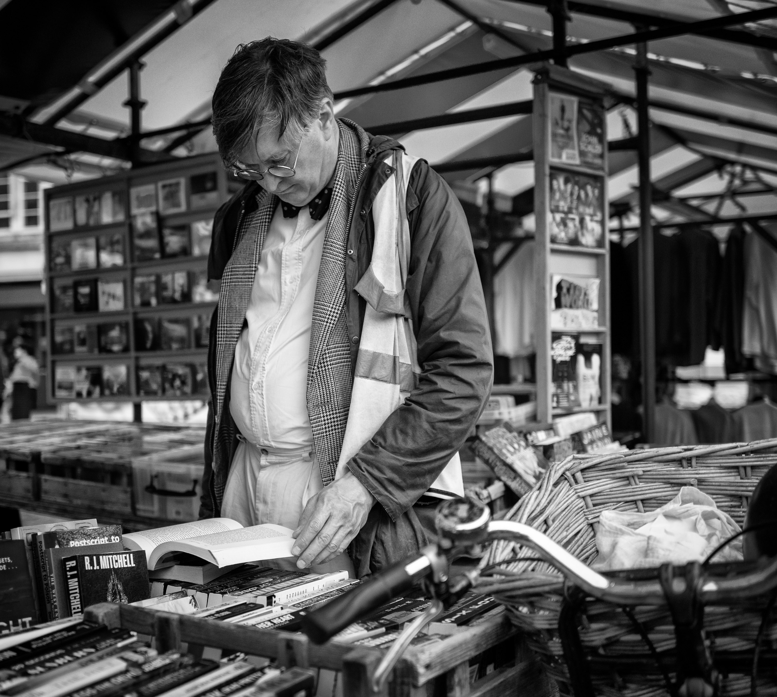 UK Street Photography Gallery. Hedley Wright Photography | East Anglia Sport, Street, Wildlife, Landscape & Astrophotography