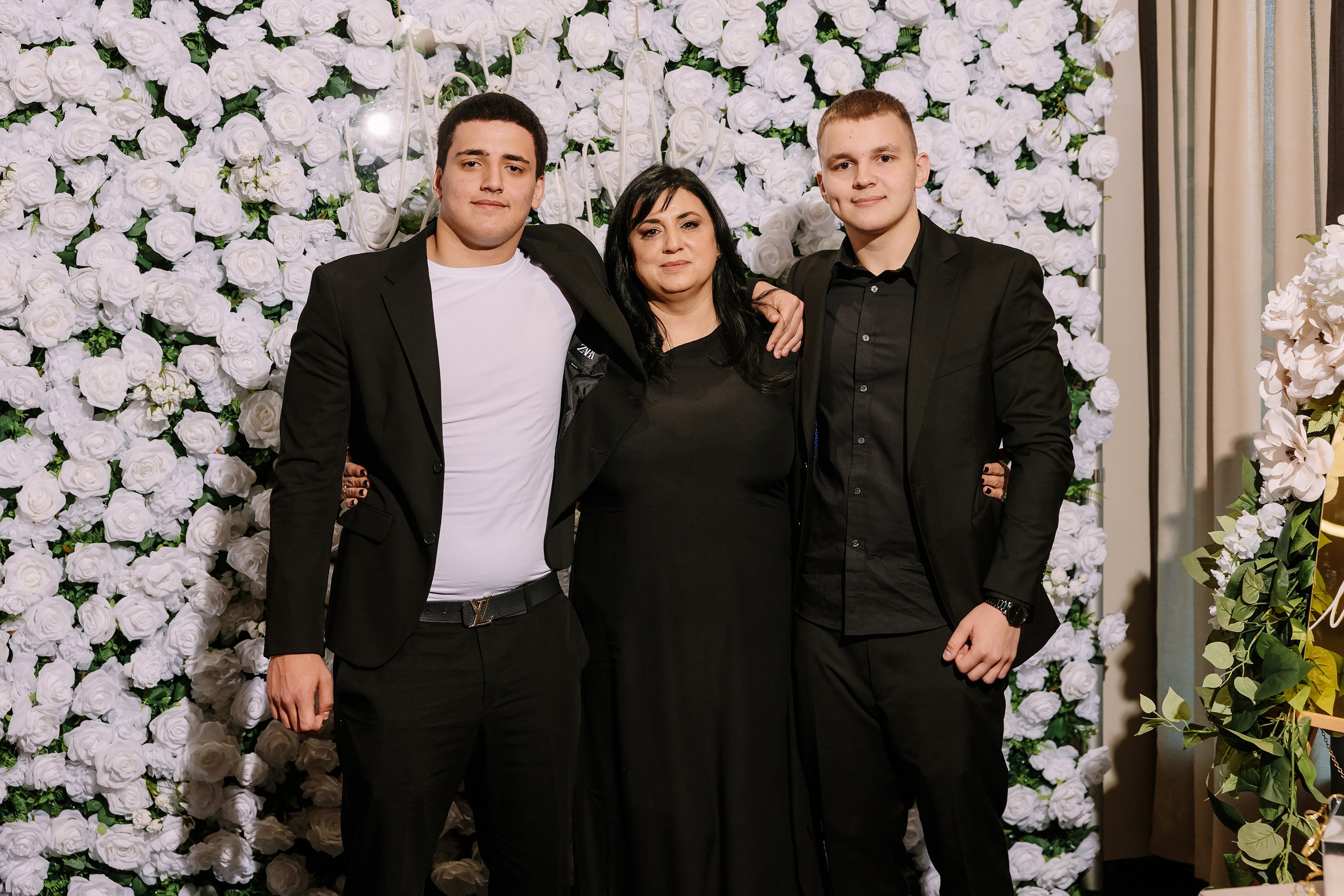 06.10.2024 Wedding Party. Wedding family event photographer in Chicago Nick Yushevich