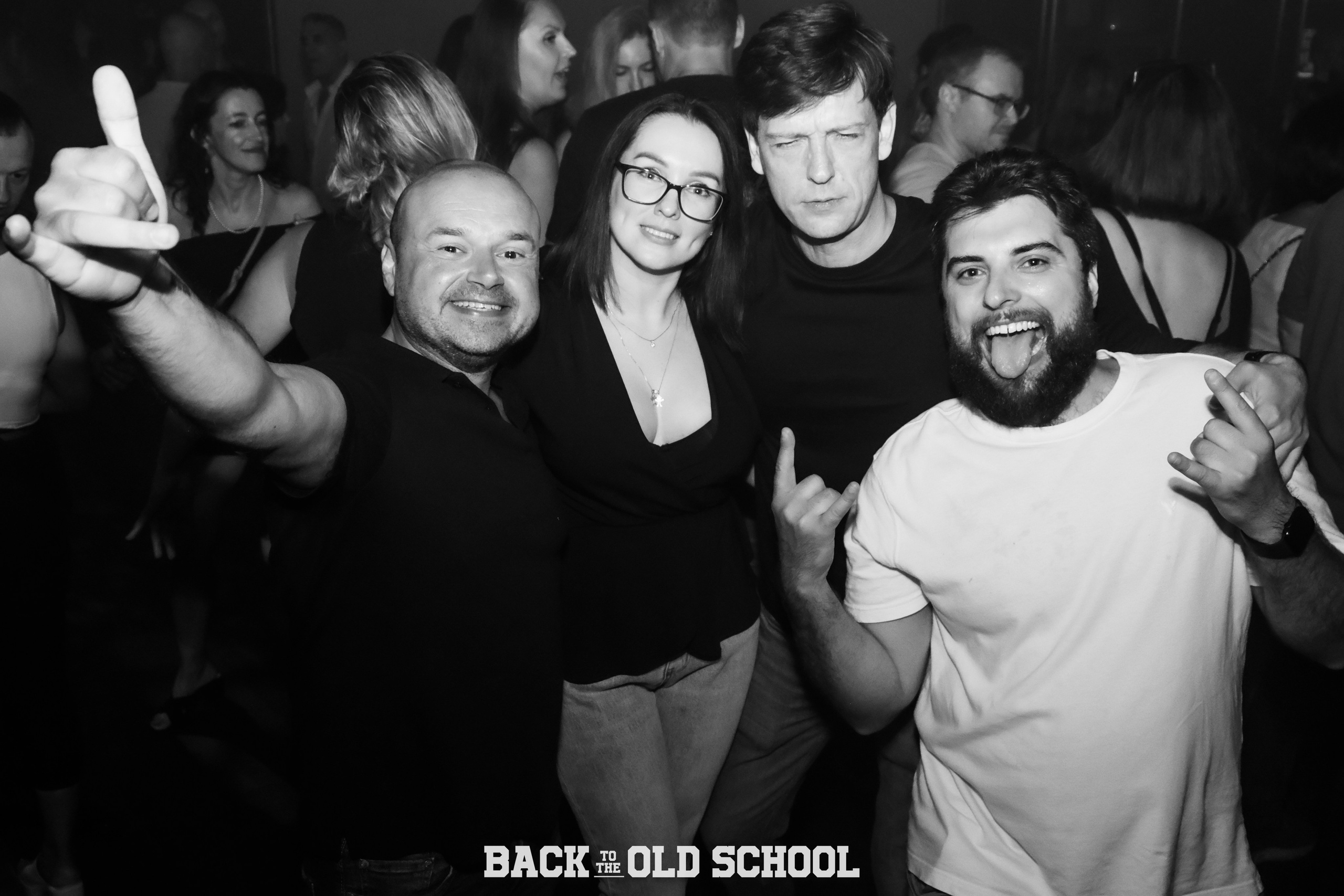 Back to the old school. Middle East Photo Agency — Photography & Event Magnets — סוכנות צילום והדפסת מגנטים לאירועים