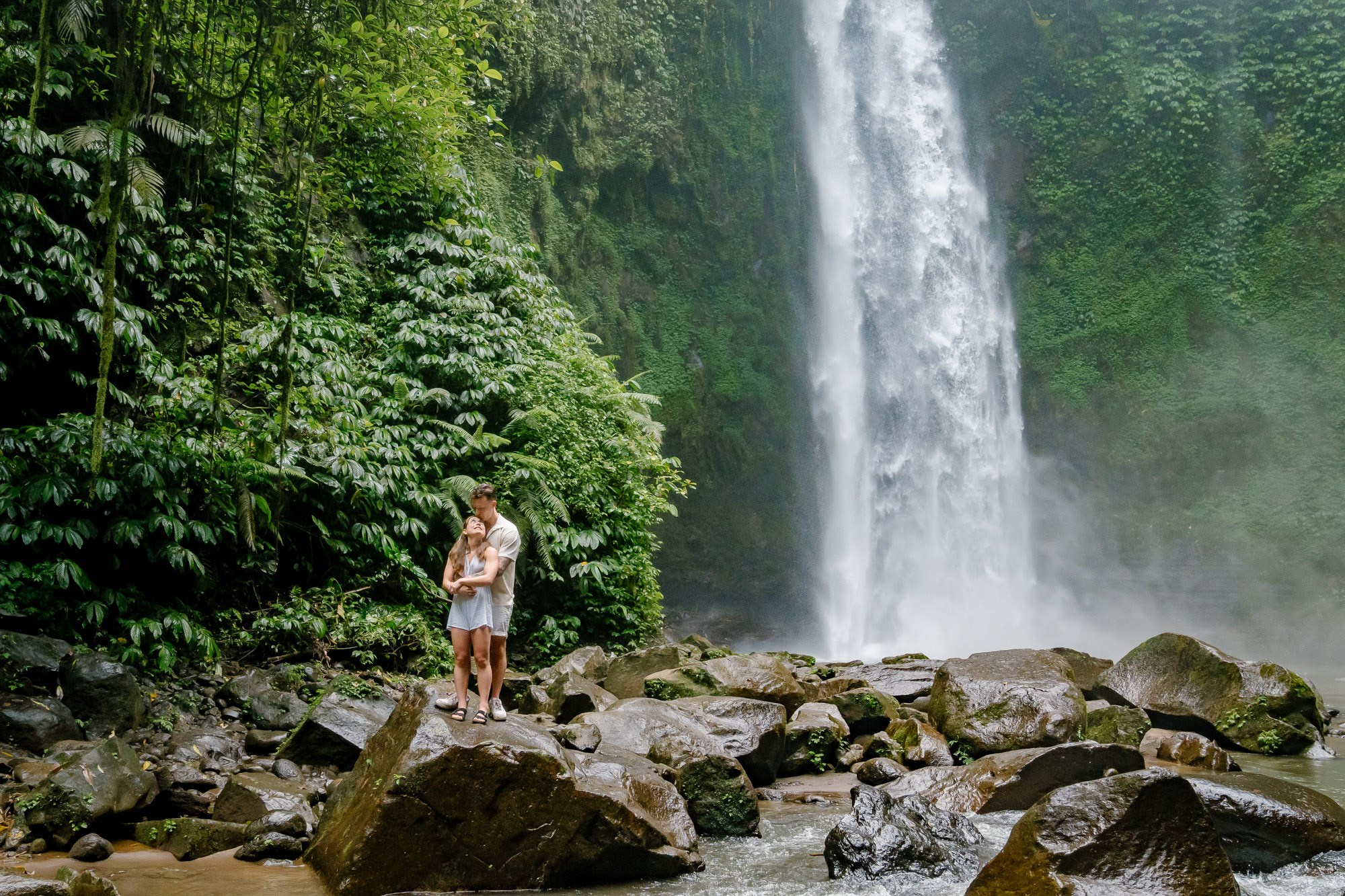 Marriage Proposal. Female Photographer in Bali