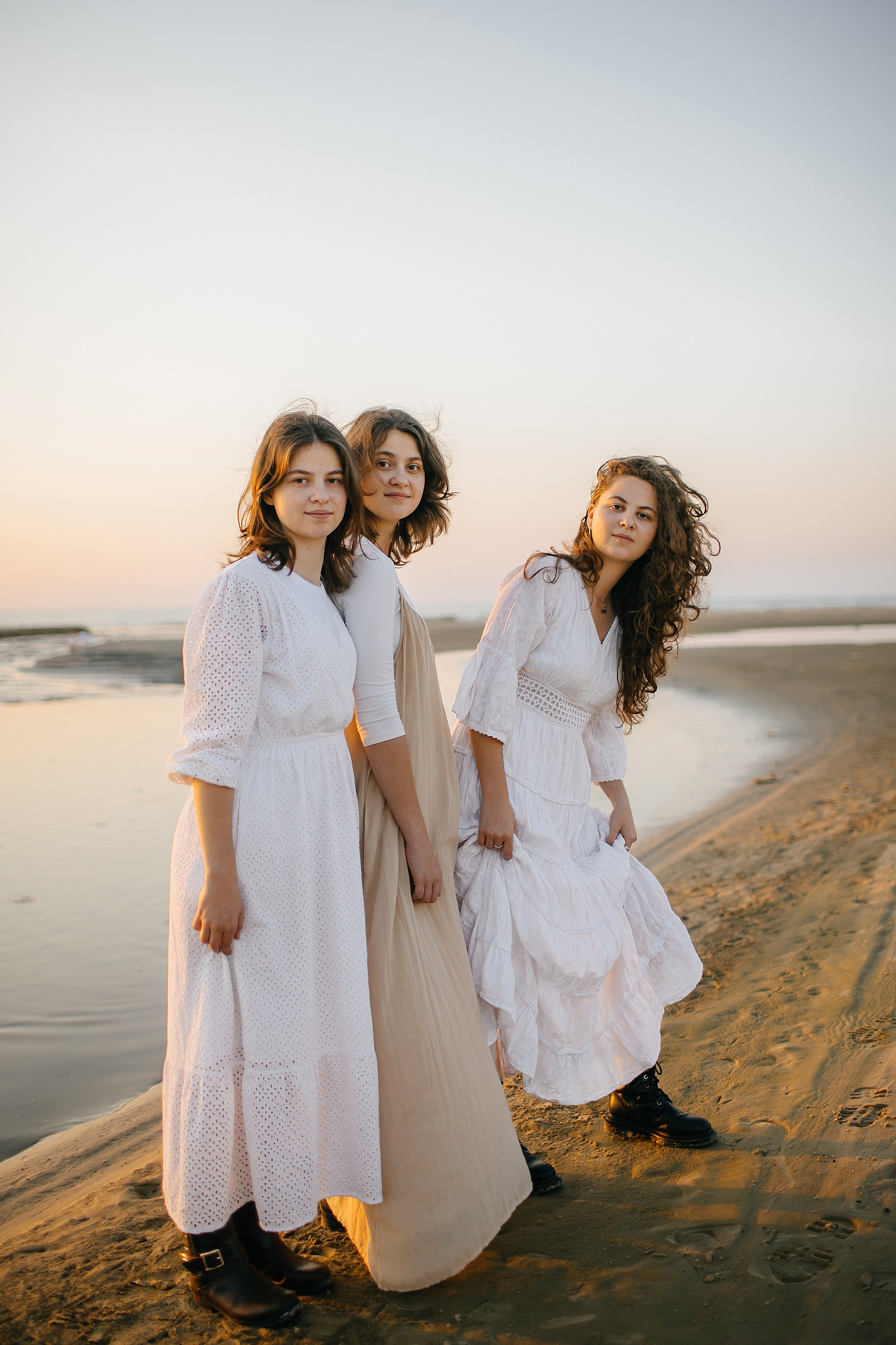 3 sisters Netanya. Family photographer in Israel
