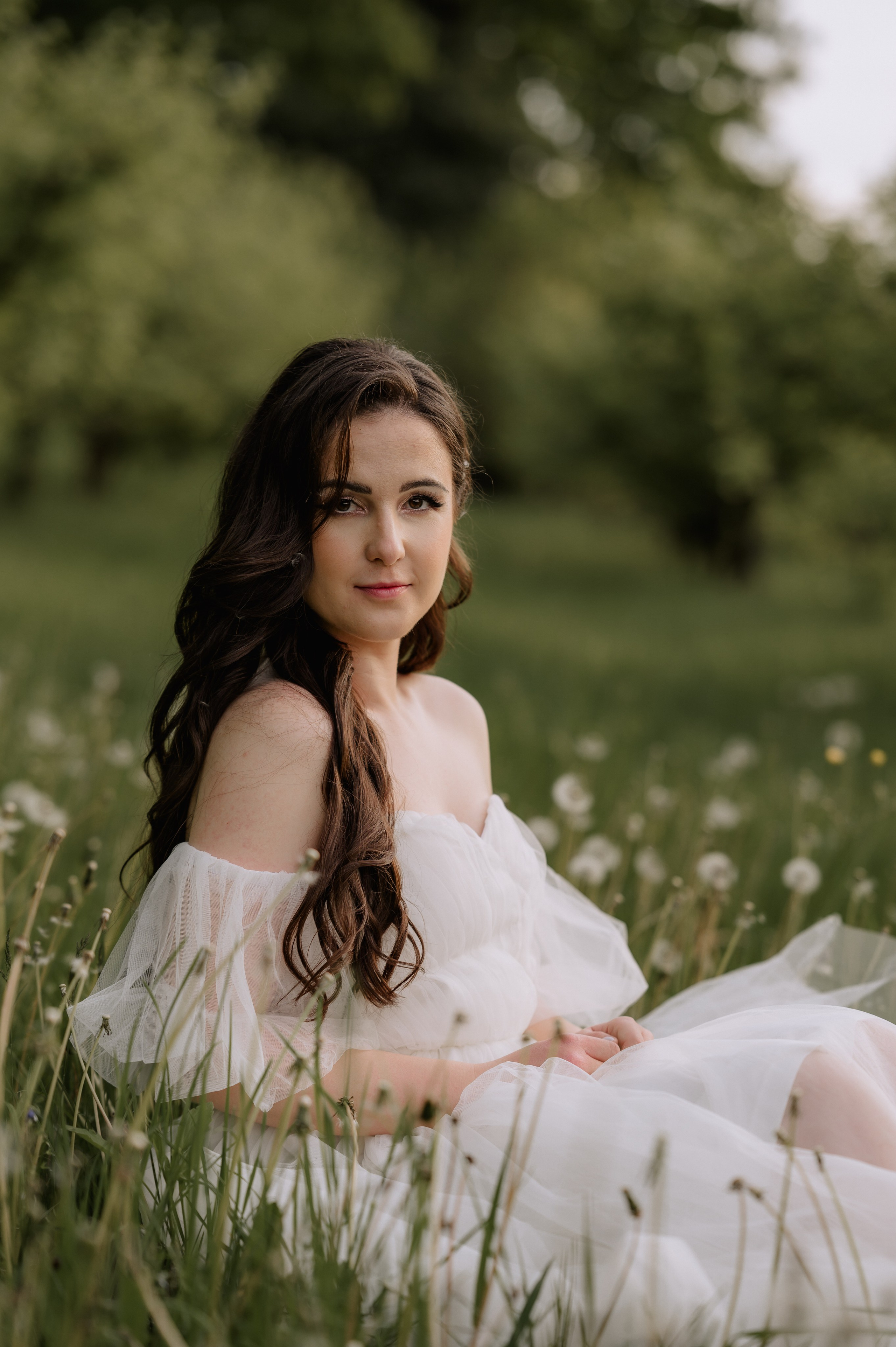 Magda + Andrei | Lovers in the garden. Proud Vision Weddings | Wedding Photography & Film — Servicii profesionale Foto Video Nunta Iasi