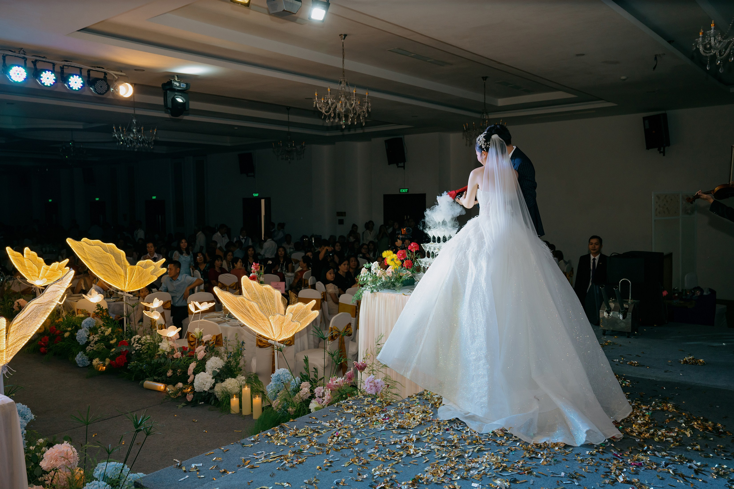 TOAN & VY / Wedding Journalism. Saigon Wedding Present | Art Beyond Moments