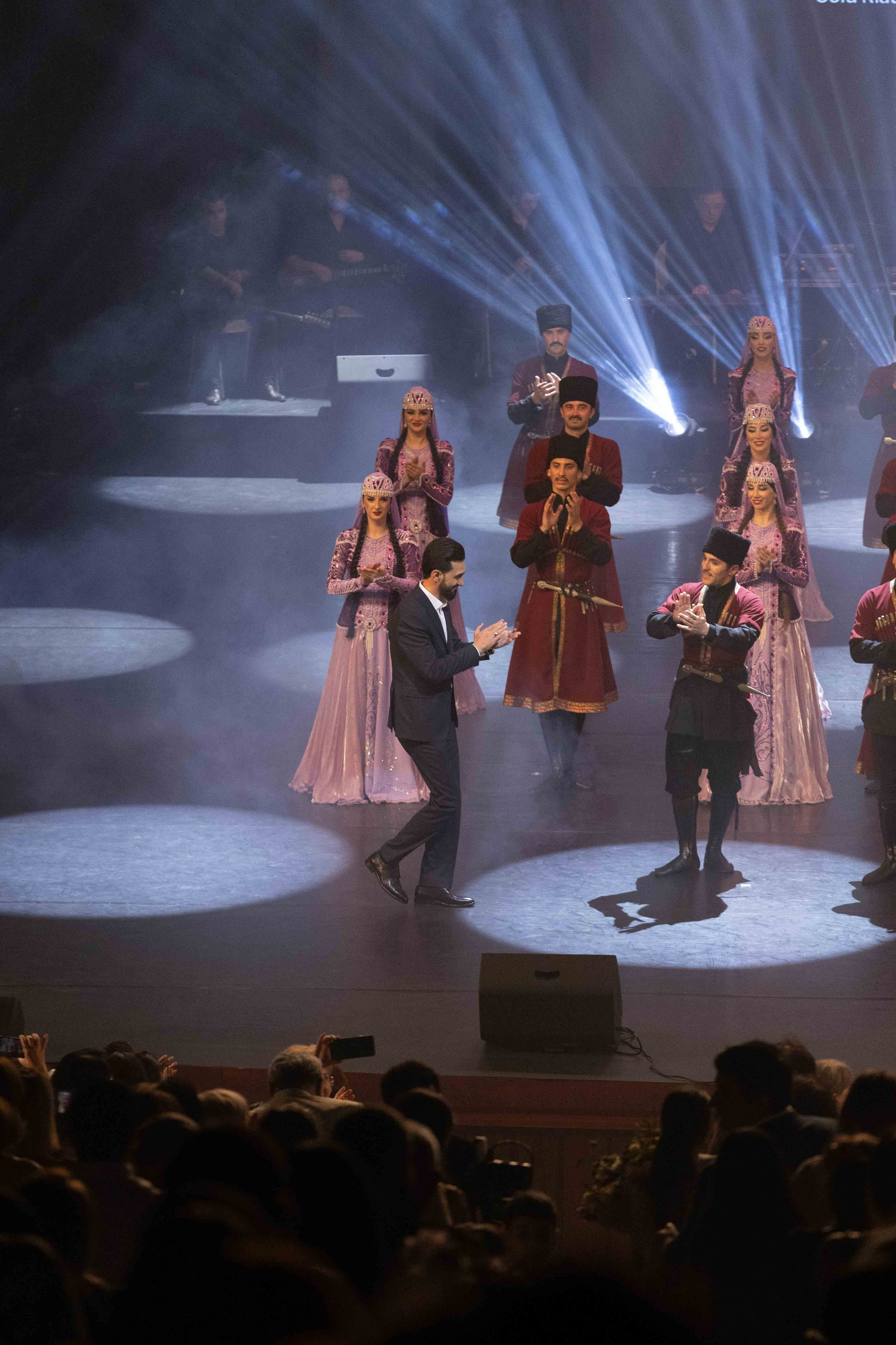 STATE DANCE ENSEMBLE. Wedding&Event photographer Ismail Rzayev in Baku