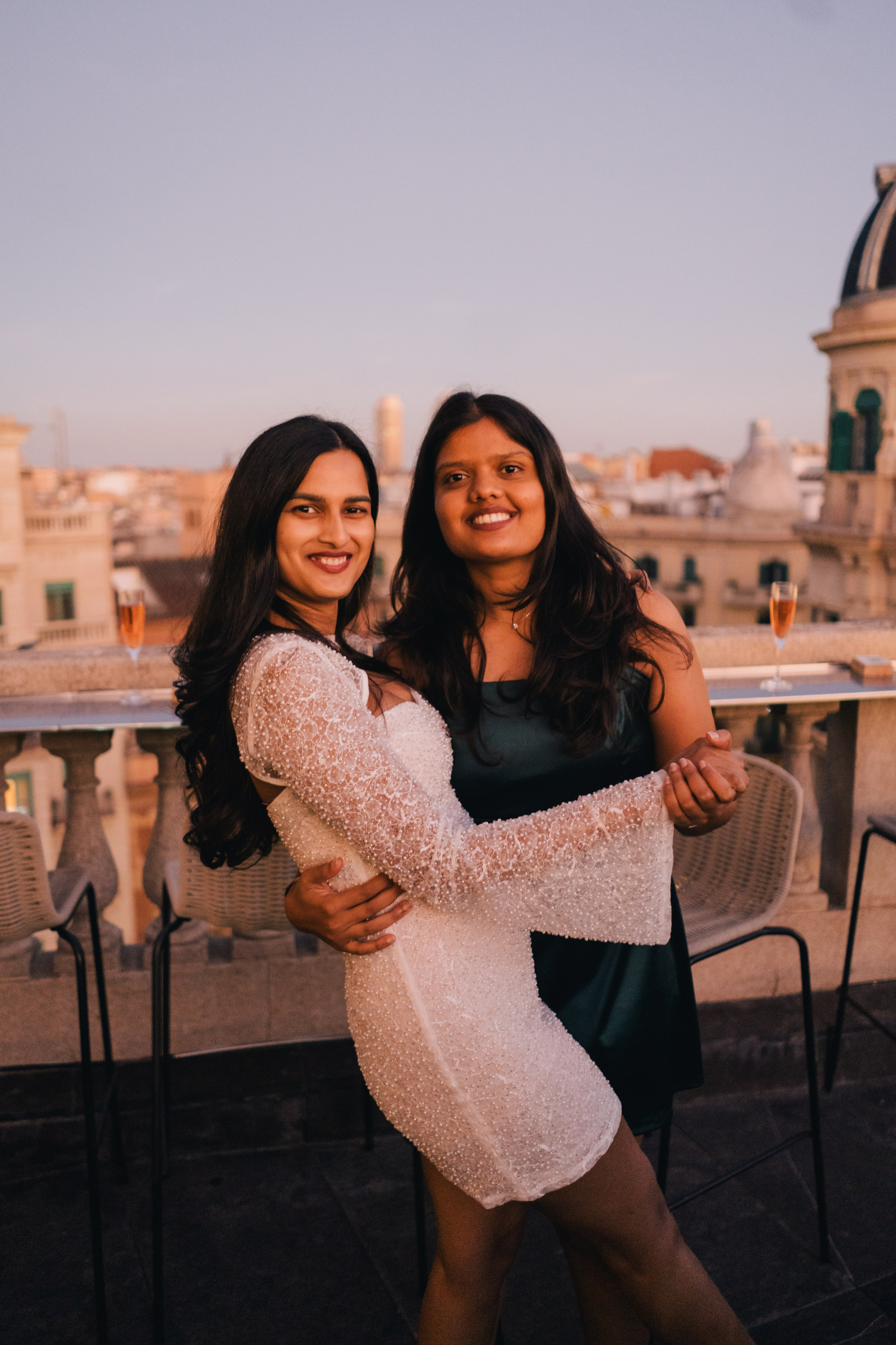 Girls in BCN. Photographer Kristina Dorina