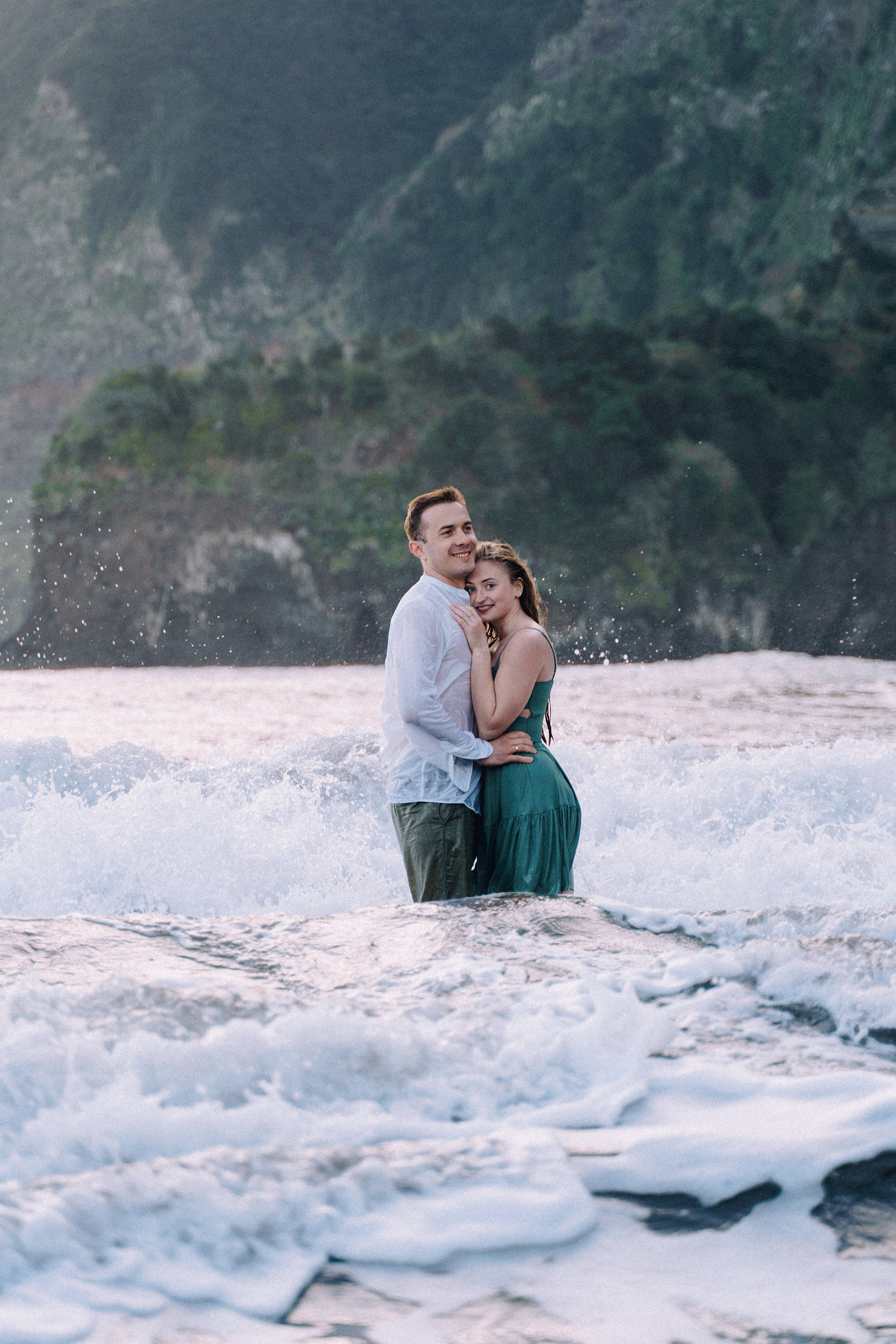 Couple Photoshoot on a Secluded Beach|Madeira Photographer. Your photographer in Madeira