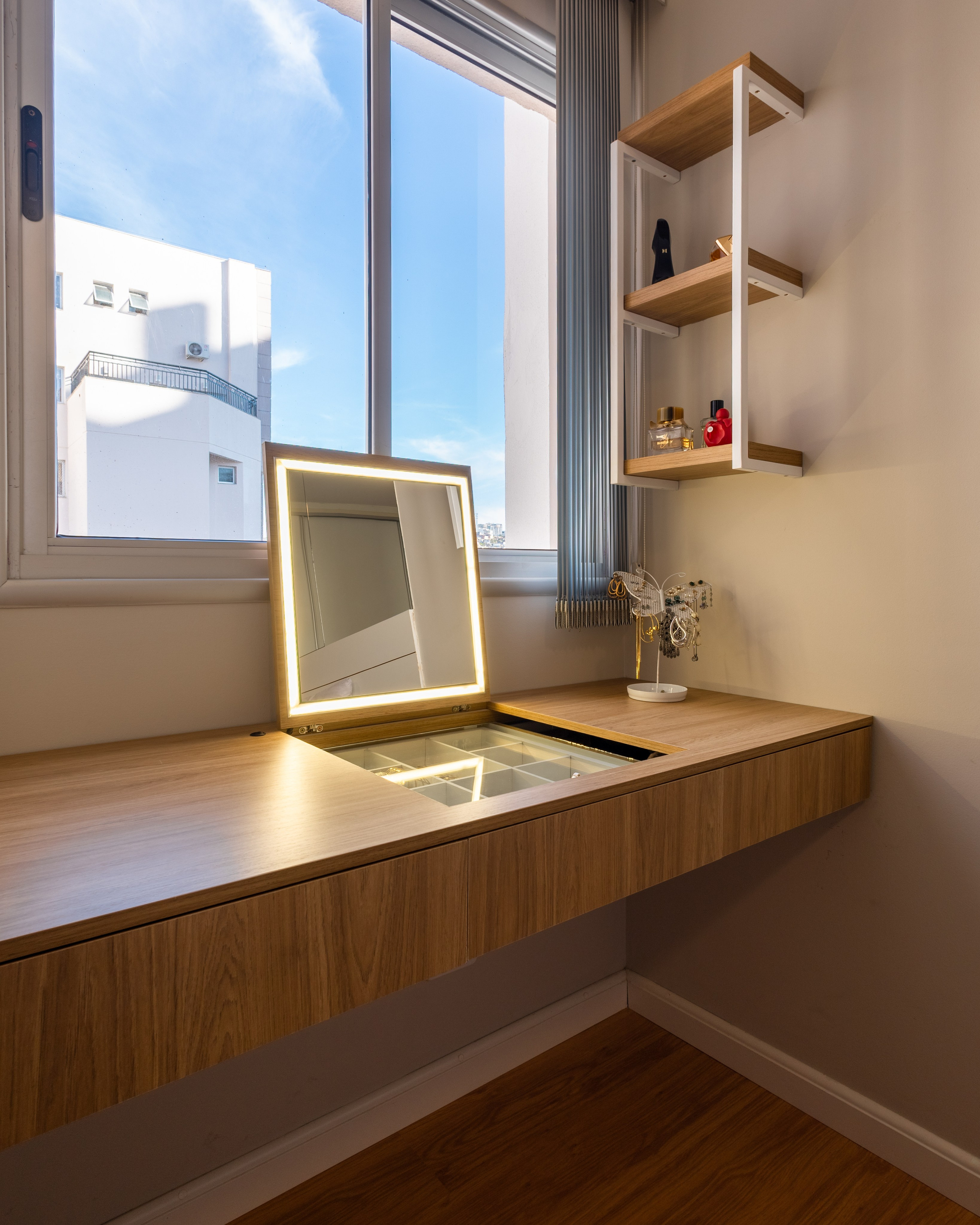 Penteadeira Marcenaria. Caio Almeida