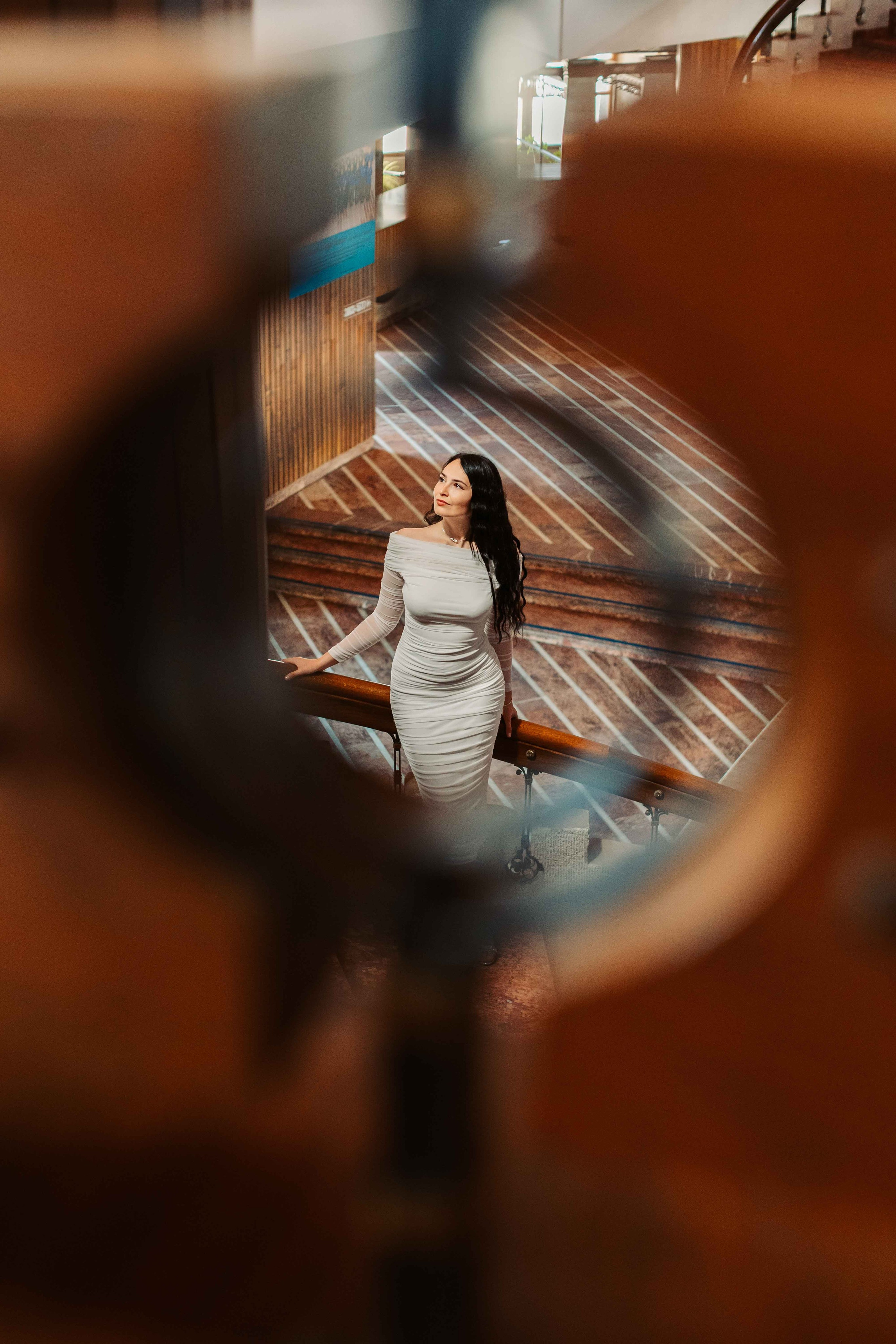 12C — Unirea. Contrast Studio