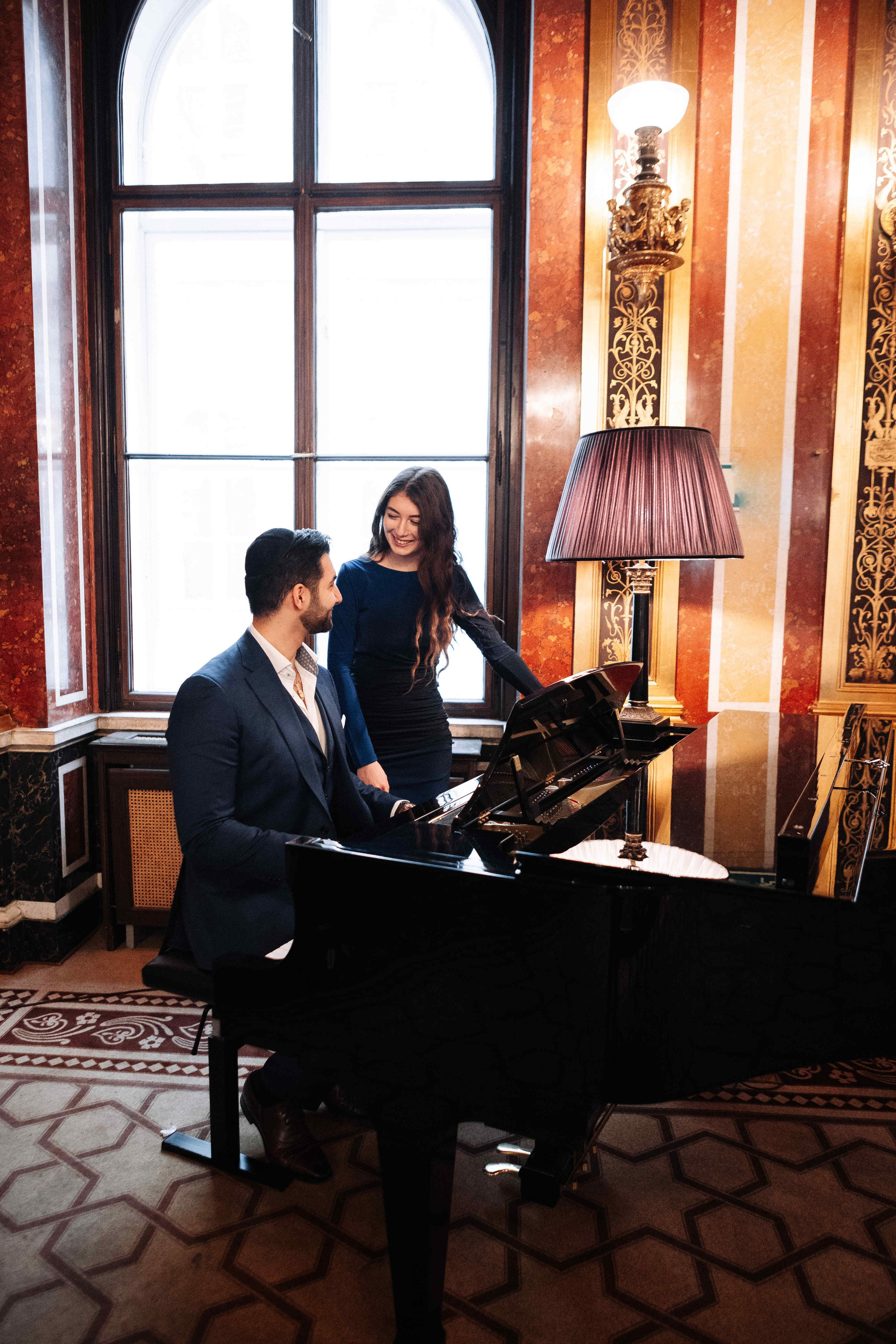 A LOVE STORY IN VIENNA. PHOTOGRAPHER IN ISRAEL