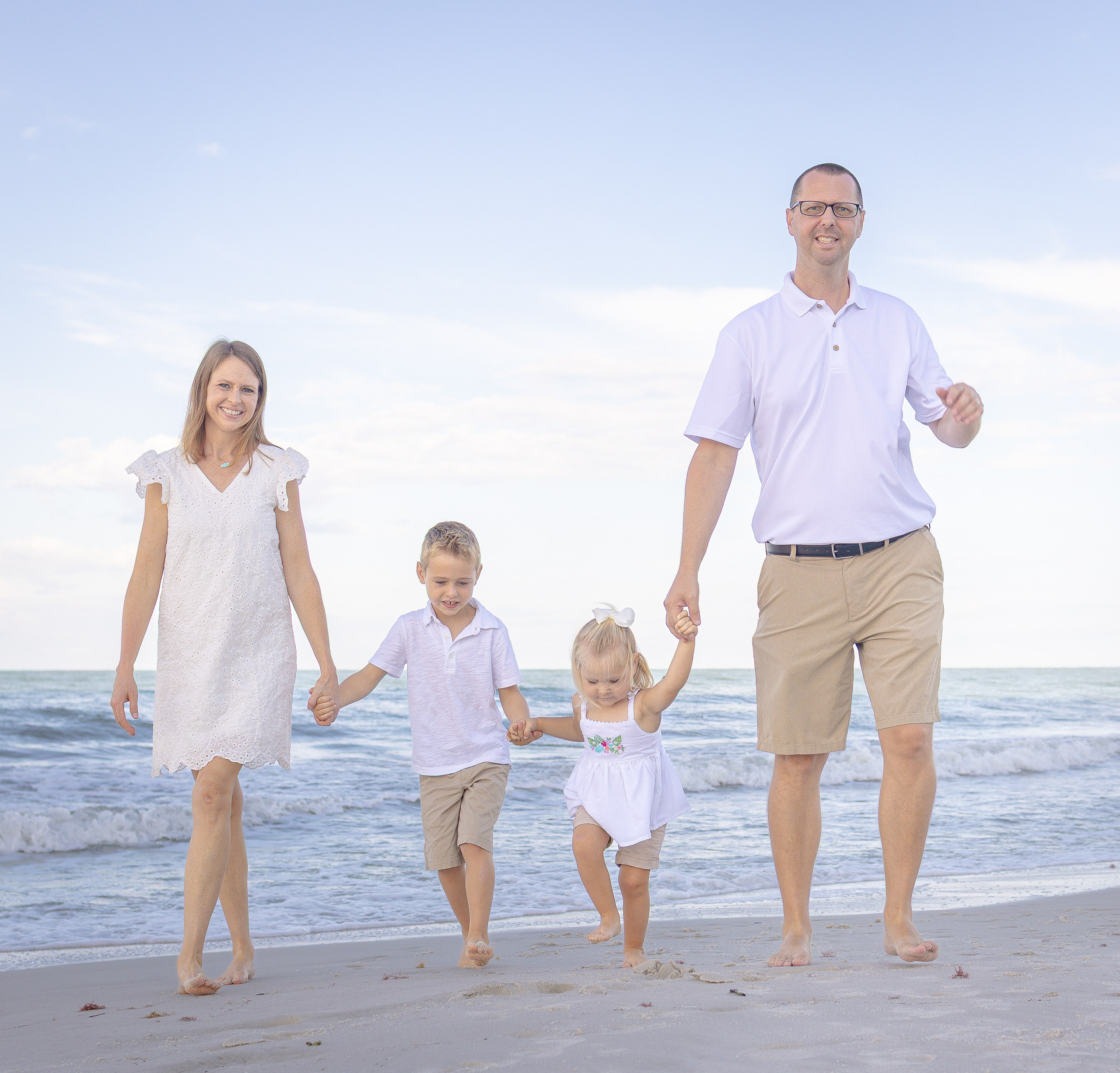 Jon and Brooke Beach Photography 2025. Out and About 239