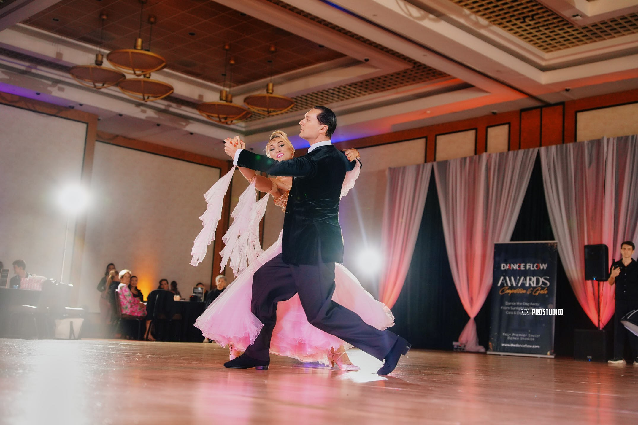 Dance Video and Photo. Estudio de podcast, foto y video cerca de Miami | ProStudio1