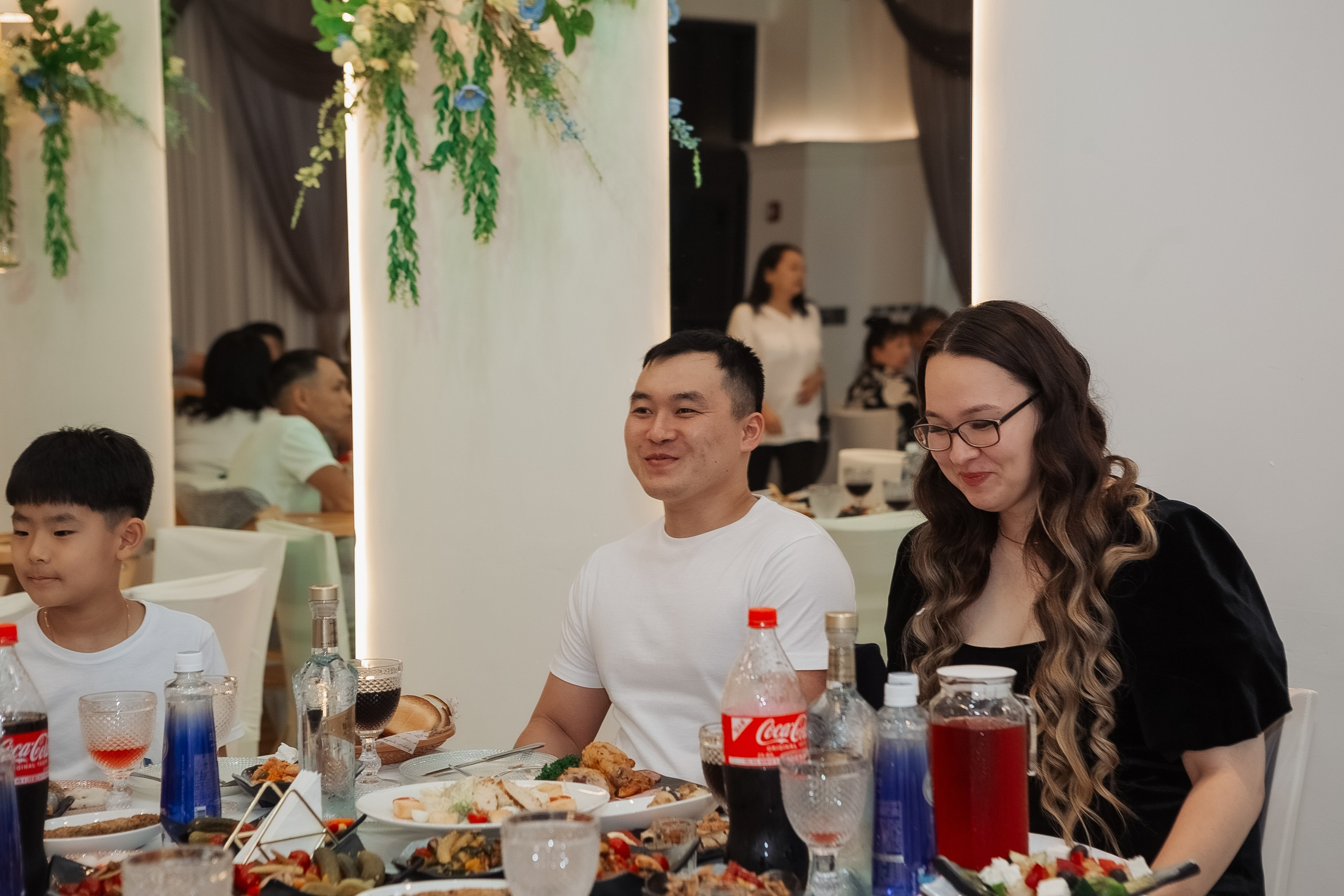 Тео дома и в ресторане. Фотограф беременности, ньюборн и годовасиков в Корее Жанна Хан