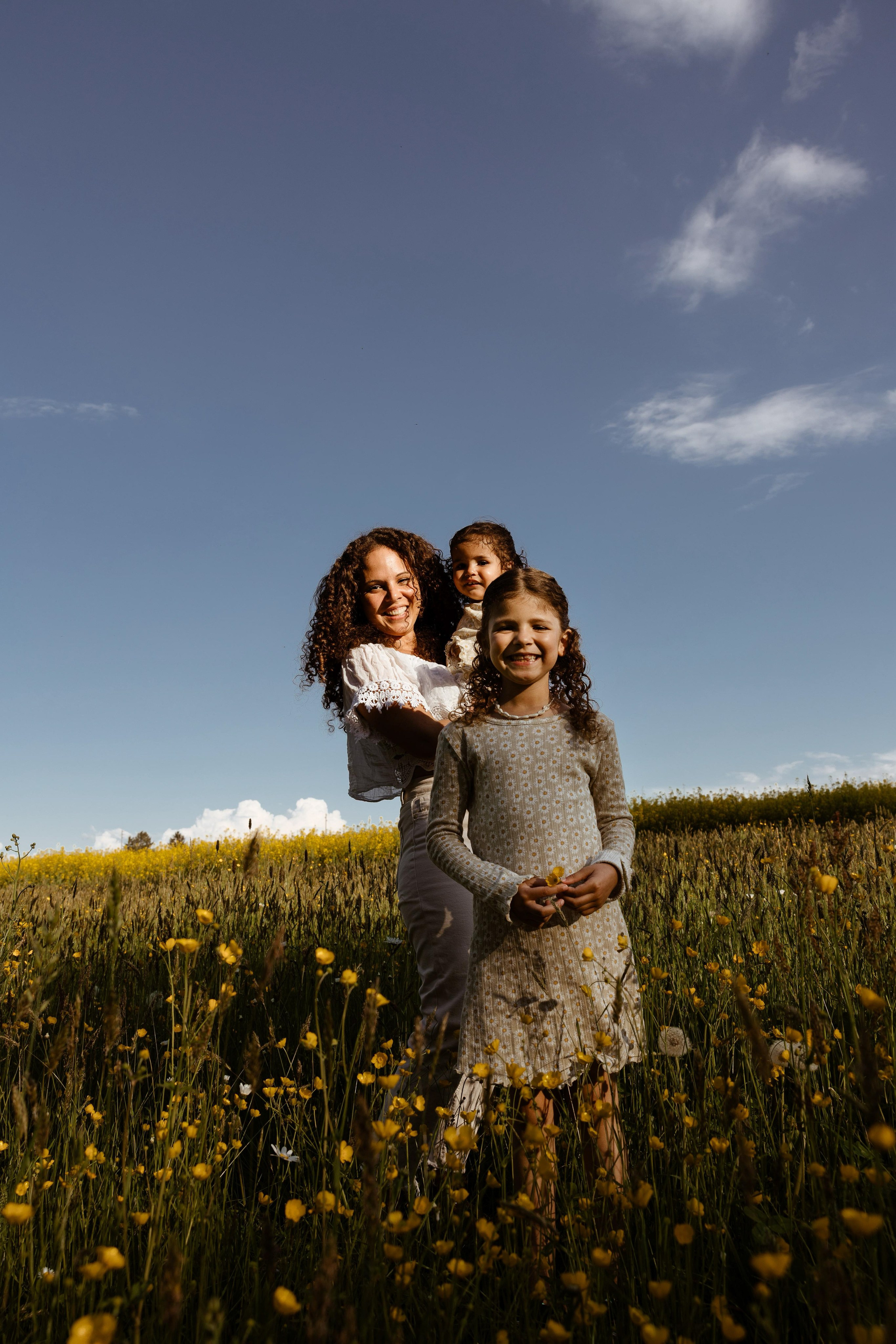 Mädels unter sich. Familienfotografin in Bern, Schweiz