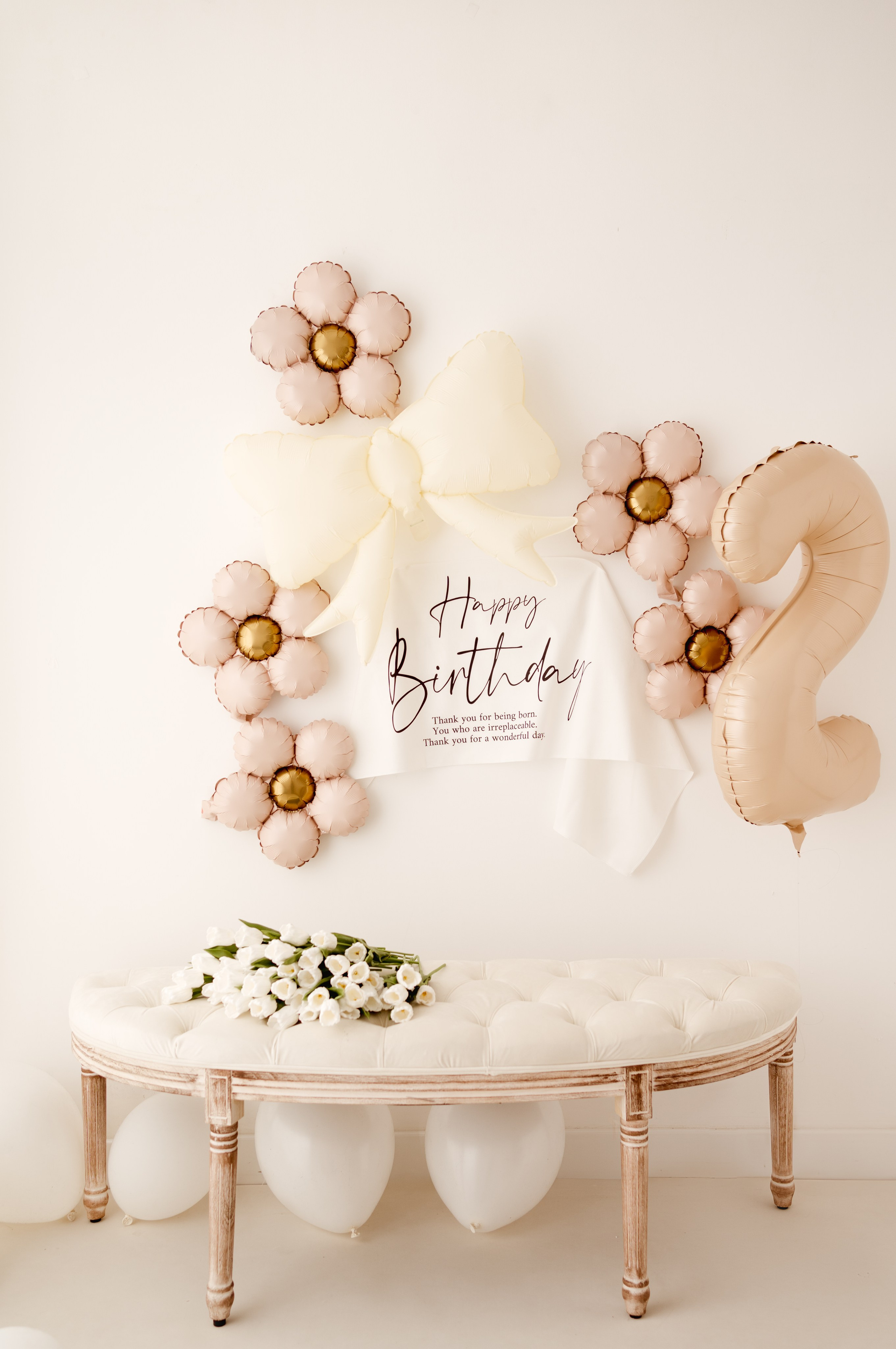 Sesja urodzinowa dziecięca. Fotograf Łódź - sesja ciążowa, noworodkowa, dziecięca. Studio w Łodzi