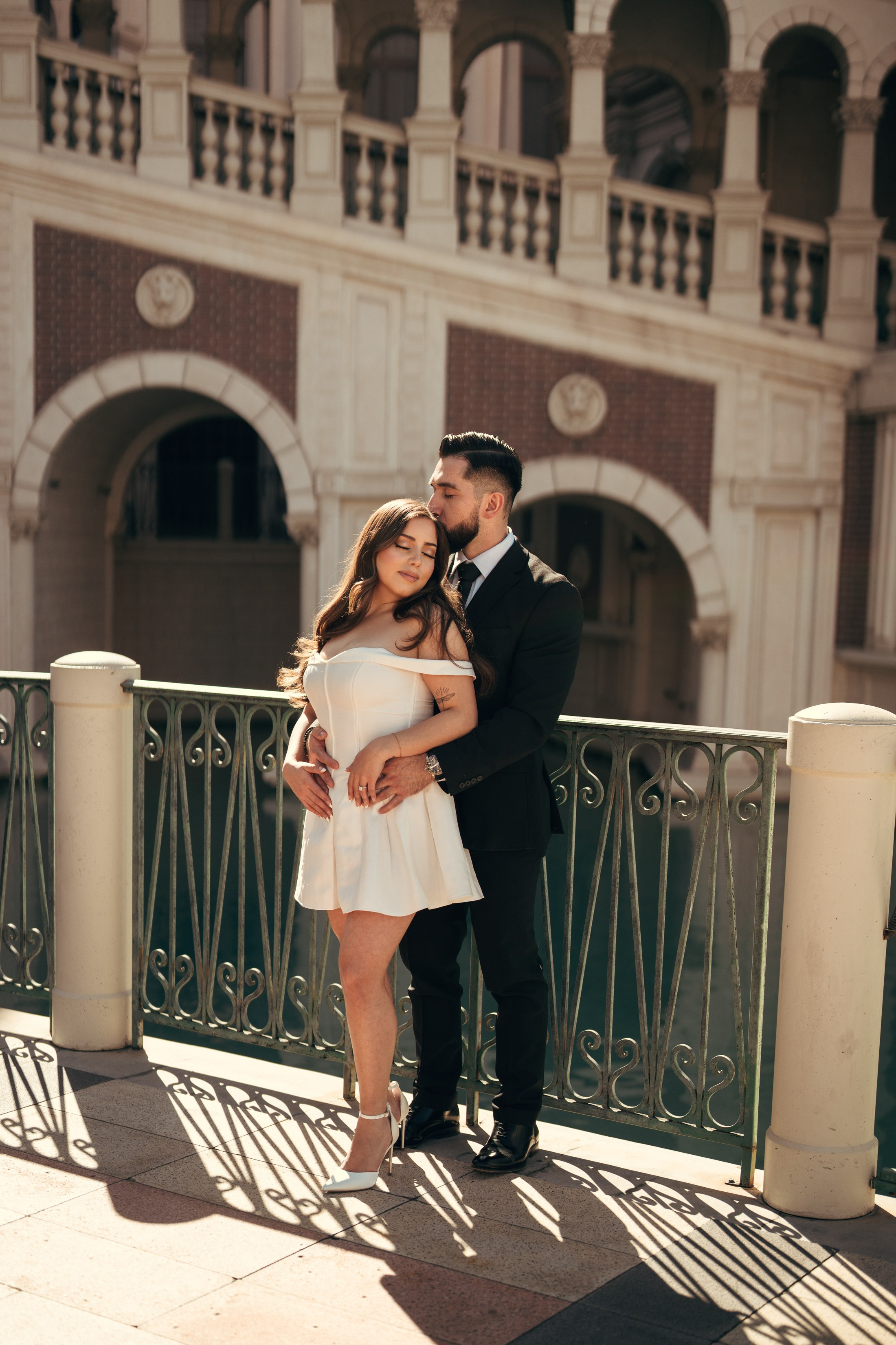 Kasandra&Viktor. Wedding & elopement photographer Viktoriya Kravtsov. Las Vegas