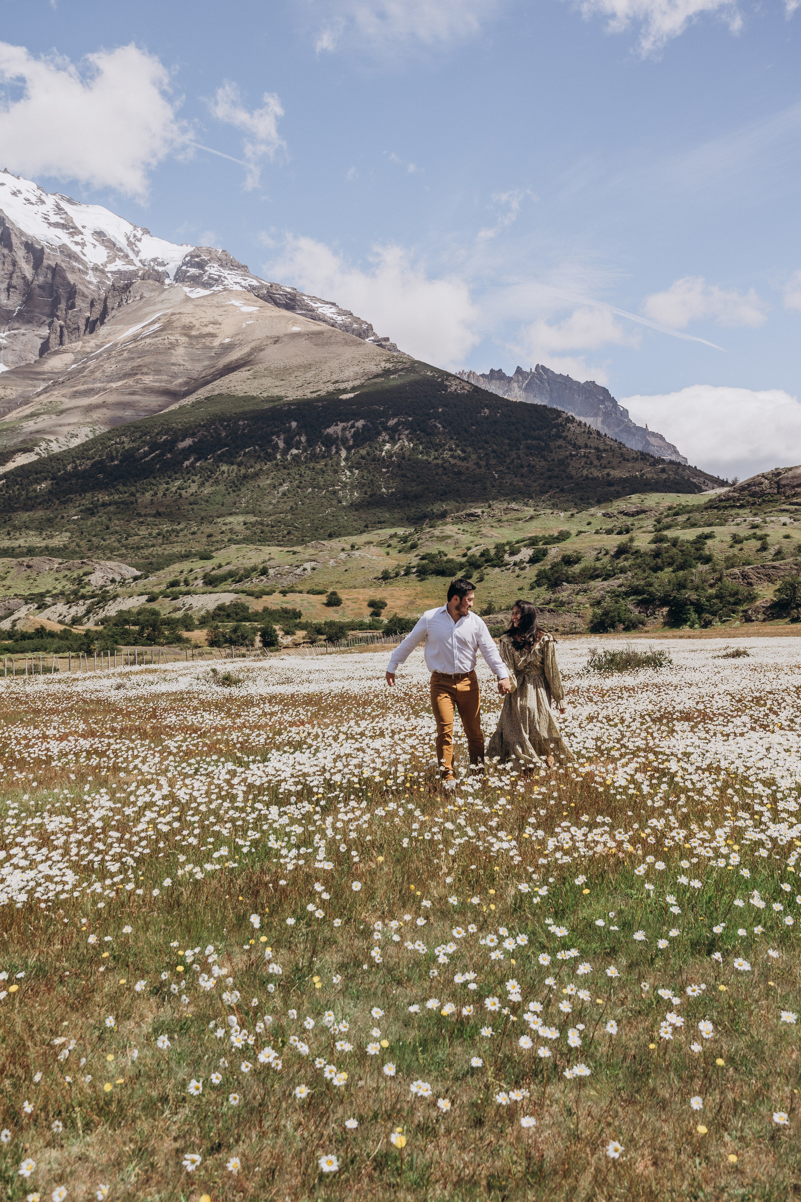 T+C. Elopement in Patagonia. Fotógrafa familiar Santiago y Chile Anna Almazova