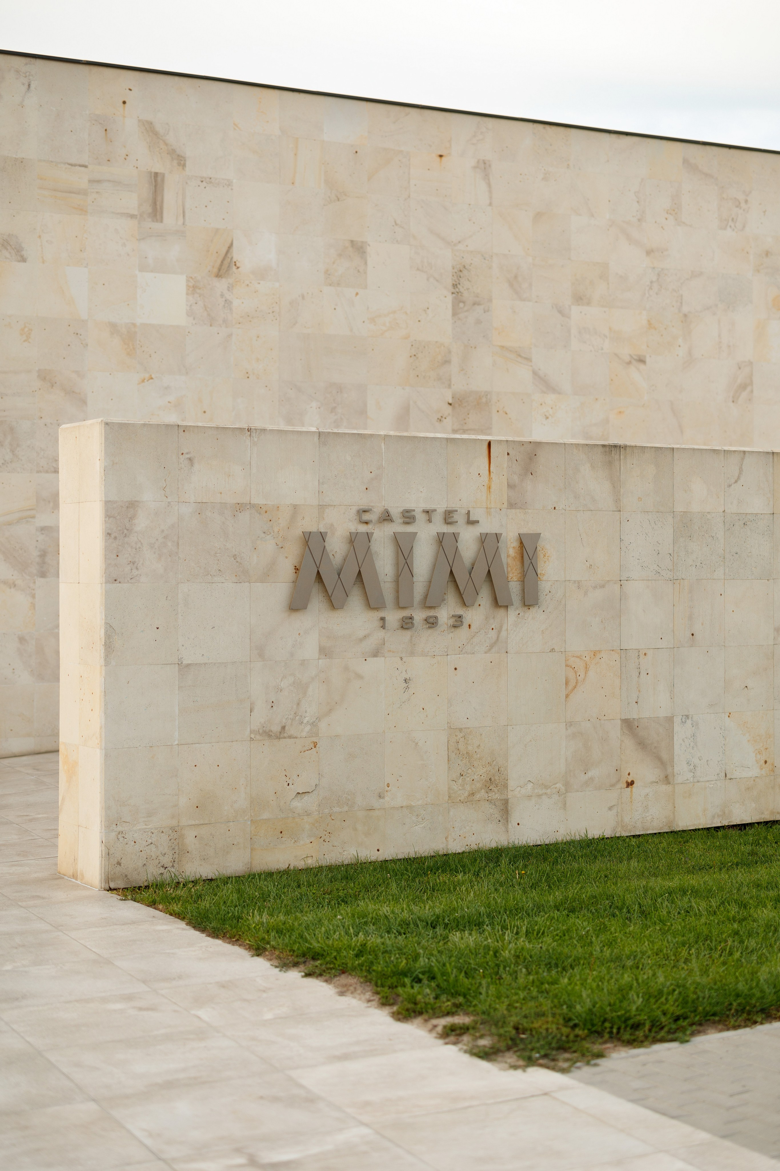 Petru & Veronica. Scarlat Photography