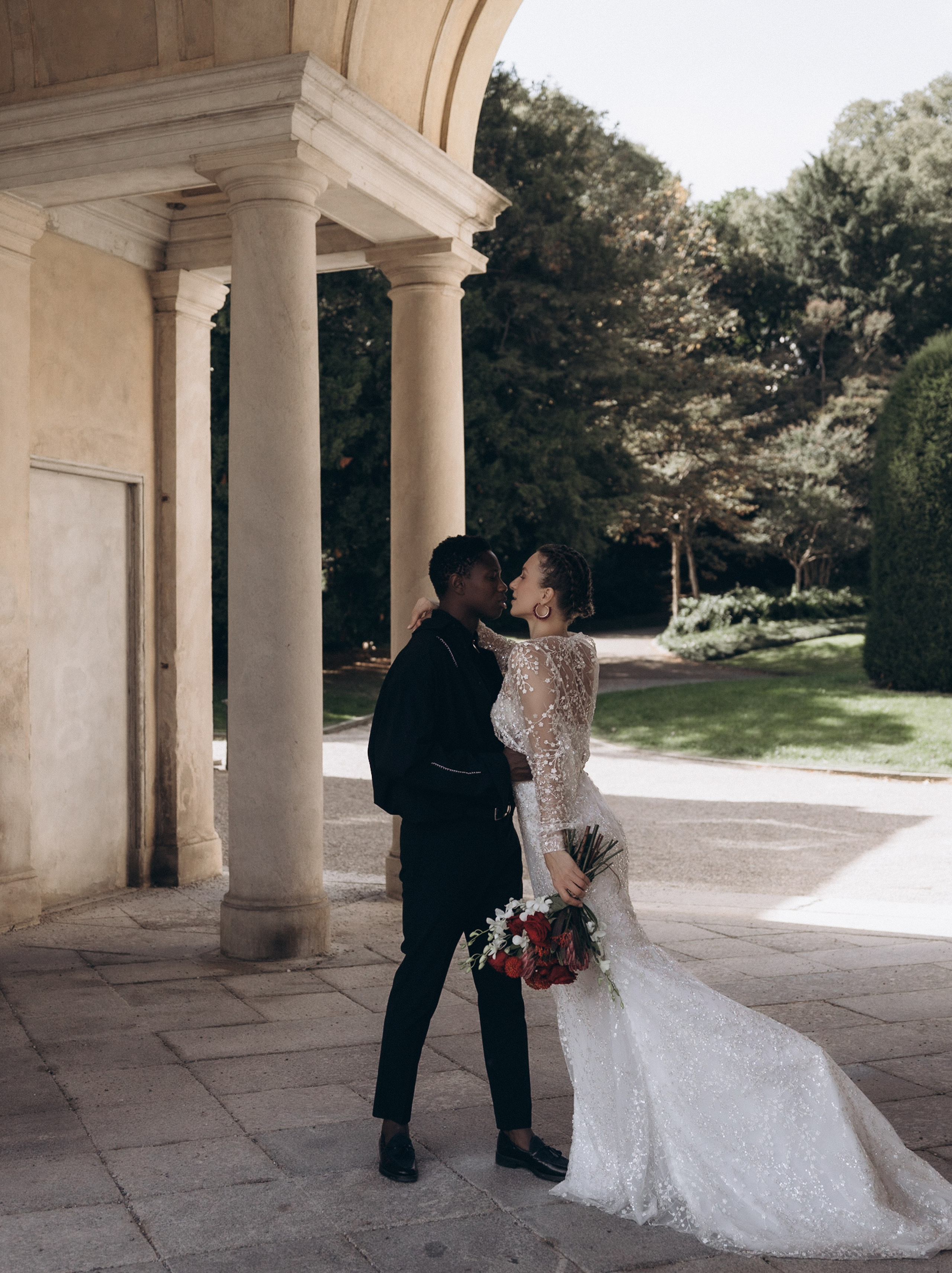 IRINA & AMED • LAKE COMO. PHOTOGRAPHER IN ITALY