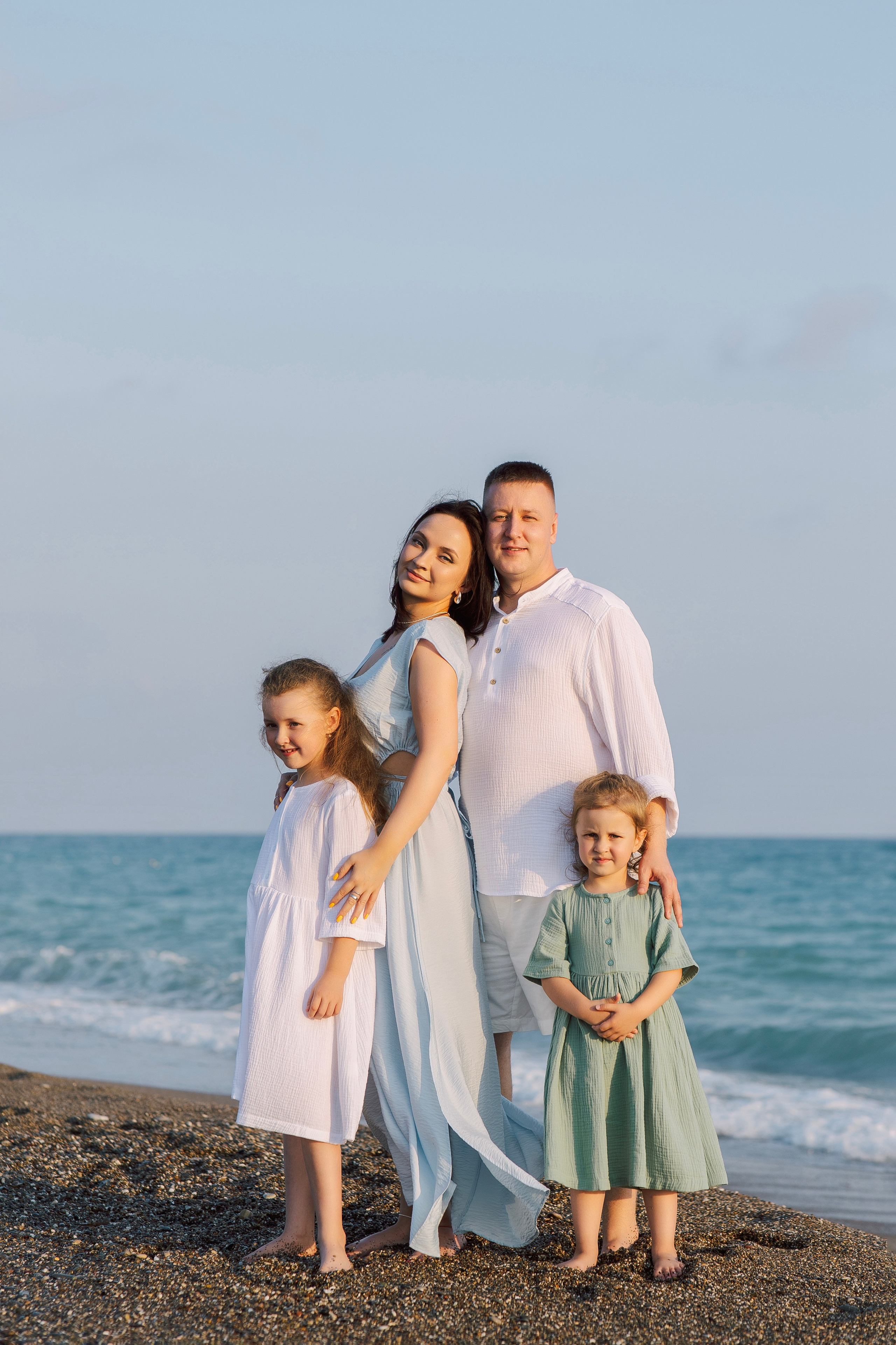 Семейная фотосессия на пляже в Сиде на закате. Фотограф в Алании в Турции, Аланья, Сиде, Белек, Анталия, Кемер, Конаклы, Окурджалар. Фотосъемки в Алании. Фотосессия в Алания.Алсу Девели