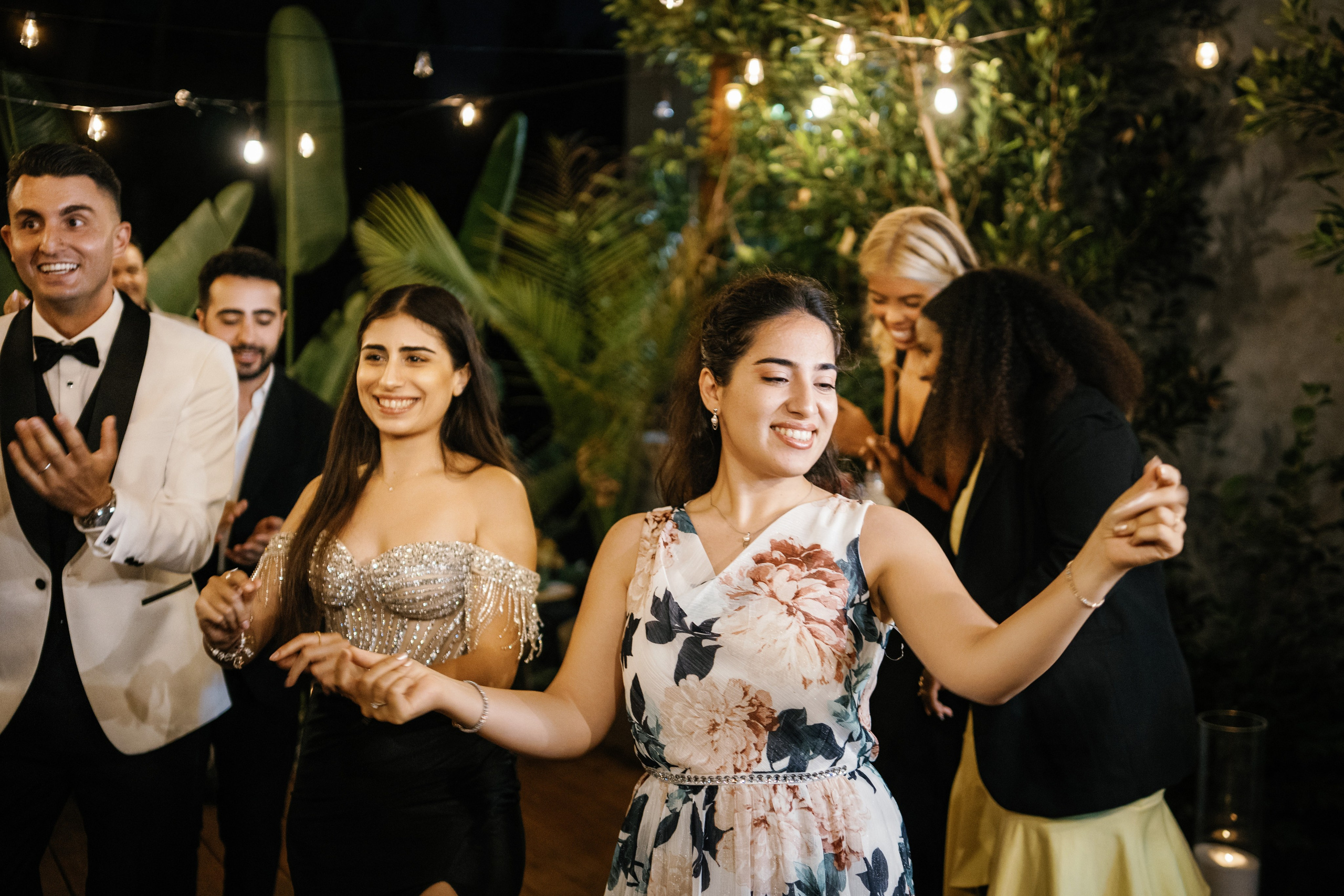 Wedding at the Hollywood Sign Venue, Los Angeles, California. Wedding Photography & Videography Team in California, Los Angeles, San Francisco, San Diego and Travel