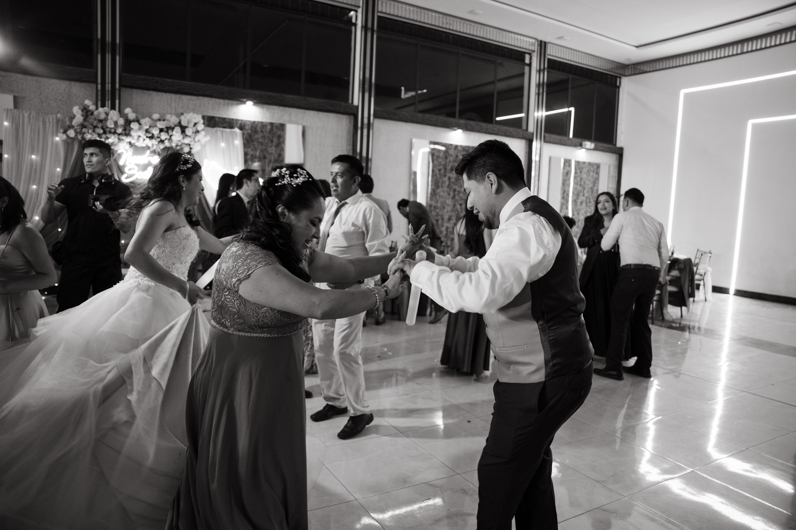 Pablo y Lizbeth. Fotógrafo de bodas en Loja Ecuador | Piero Alvarez PH