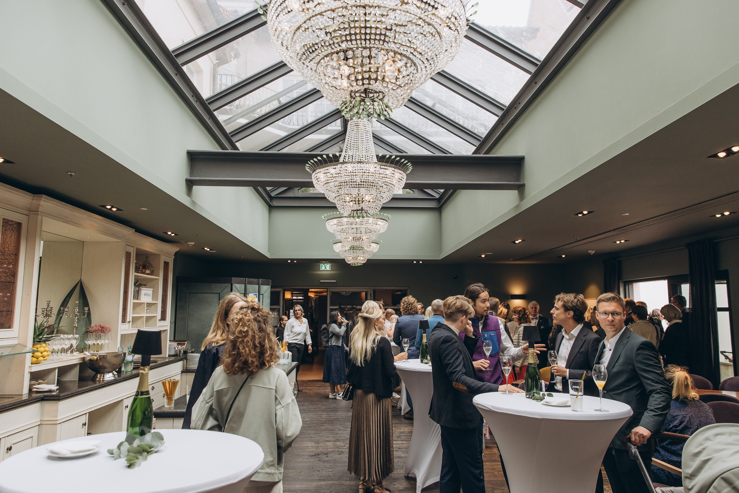 Svetlana and Yann. Hochzeitsgeschichten – Professionelle Hochzeitsfotografie & Videografie in Deutschland, Italien, Spanien und ganz Europa